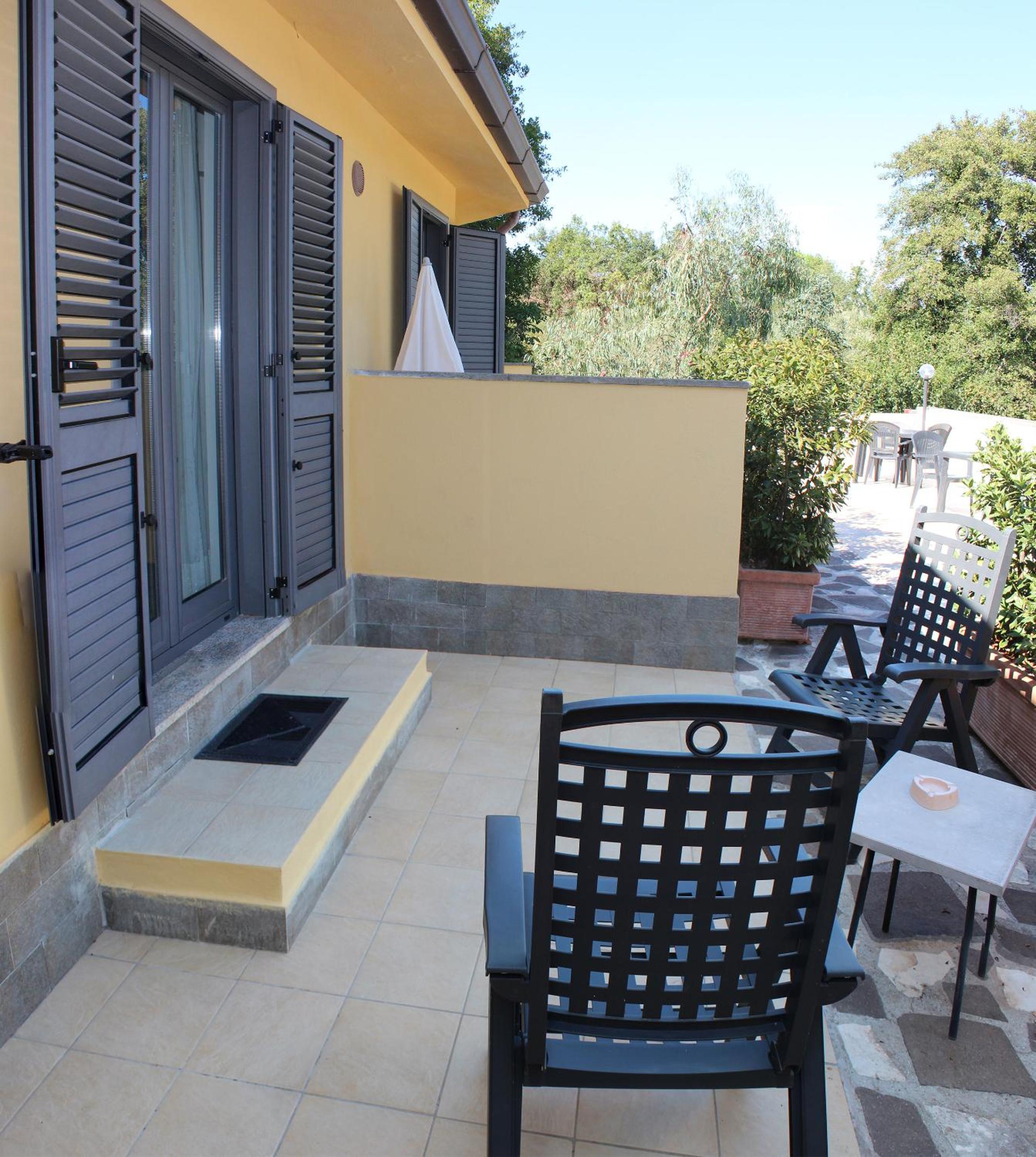 Triple Room with Garden View photo 2