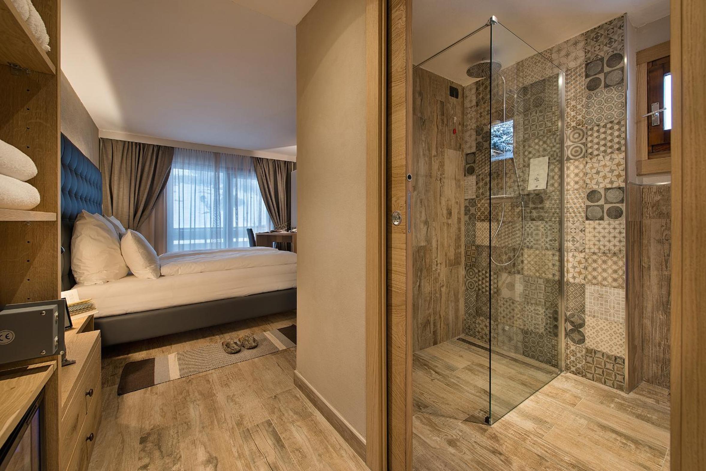 Deluxe Room - Photo 8