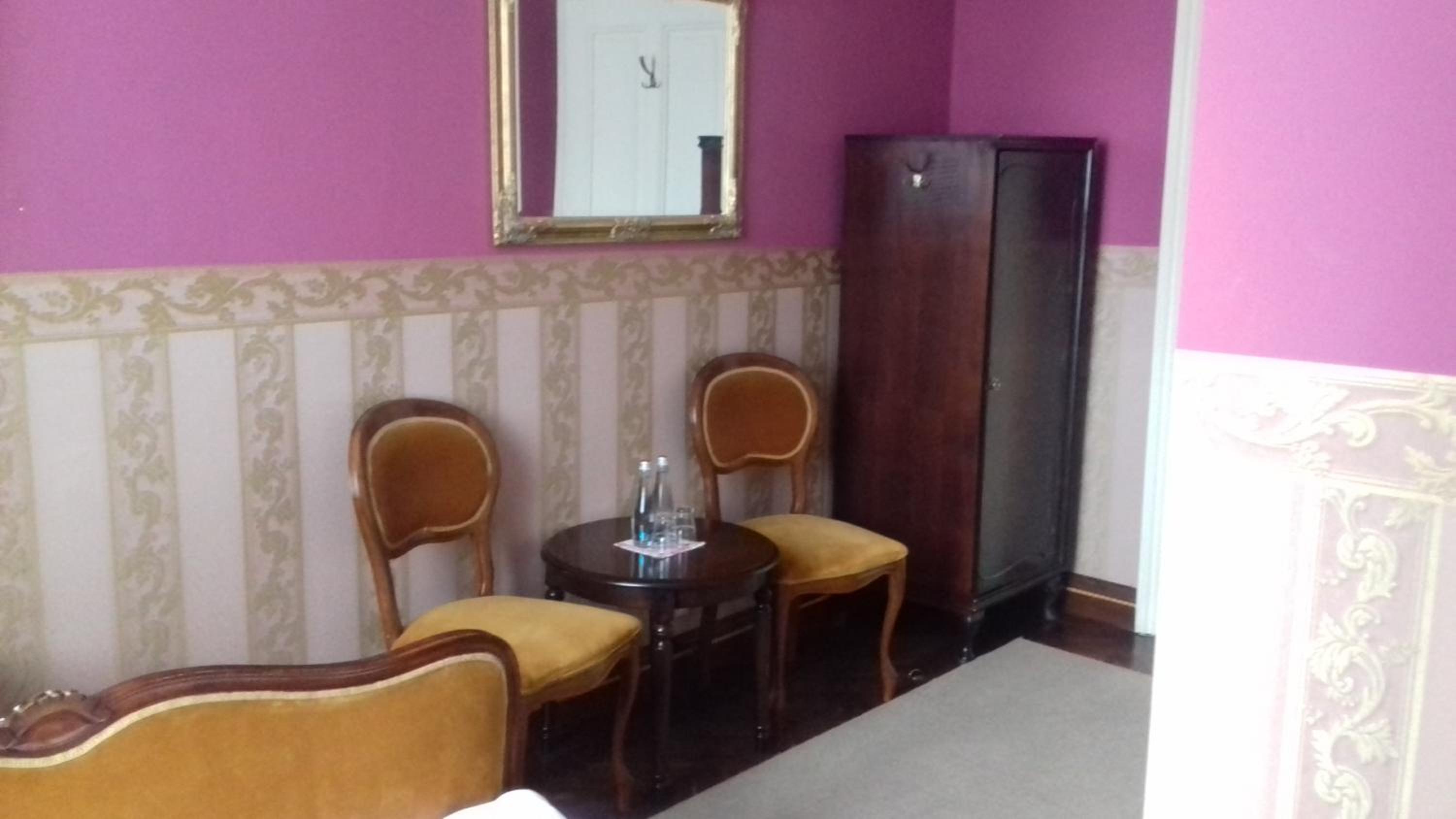 Small Double Room photo 3