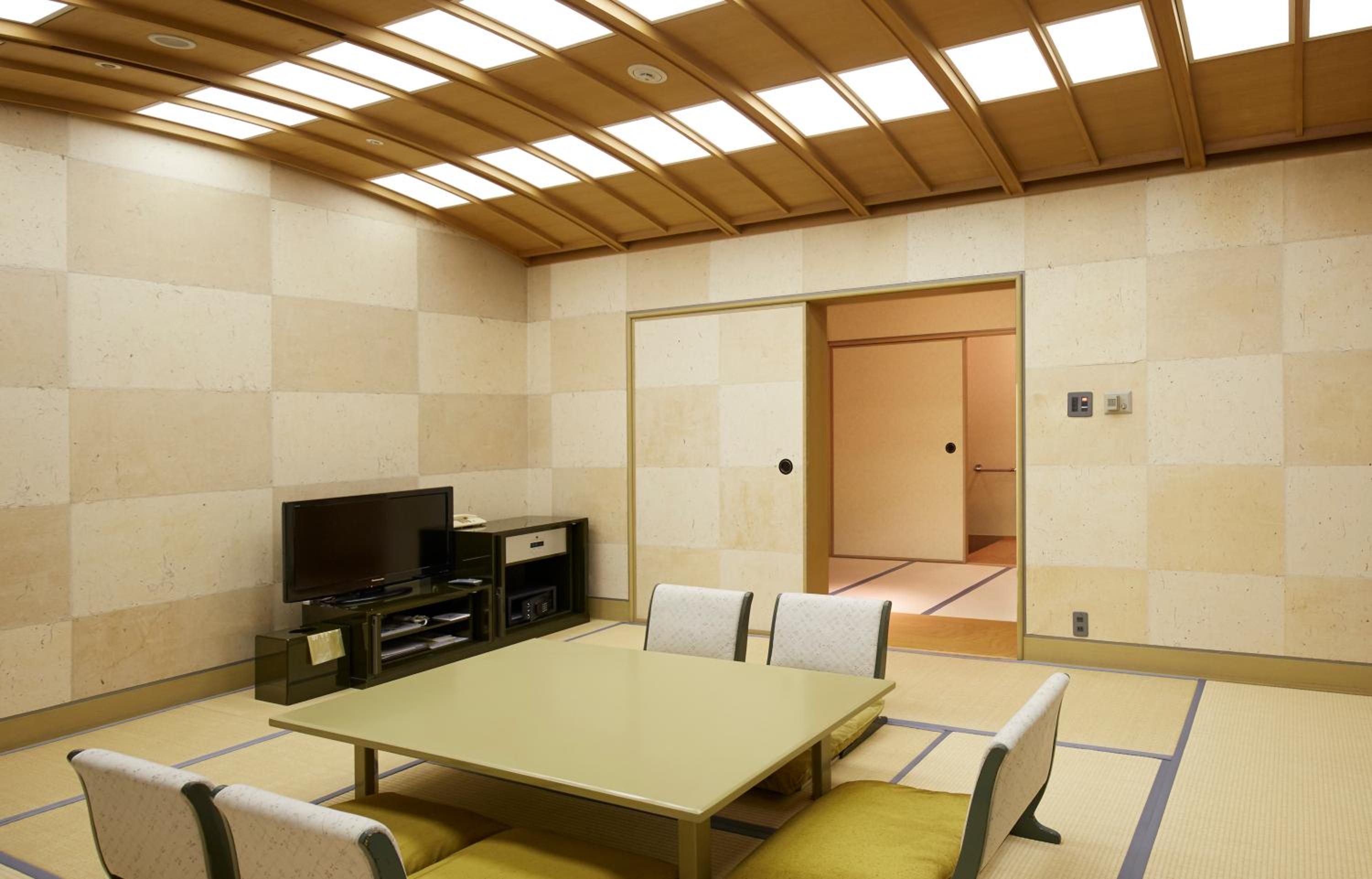 Japanese-Style Quadruple Room - Photo 8