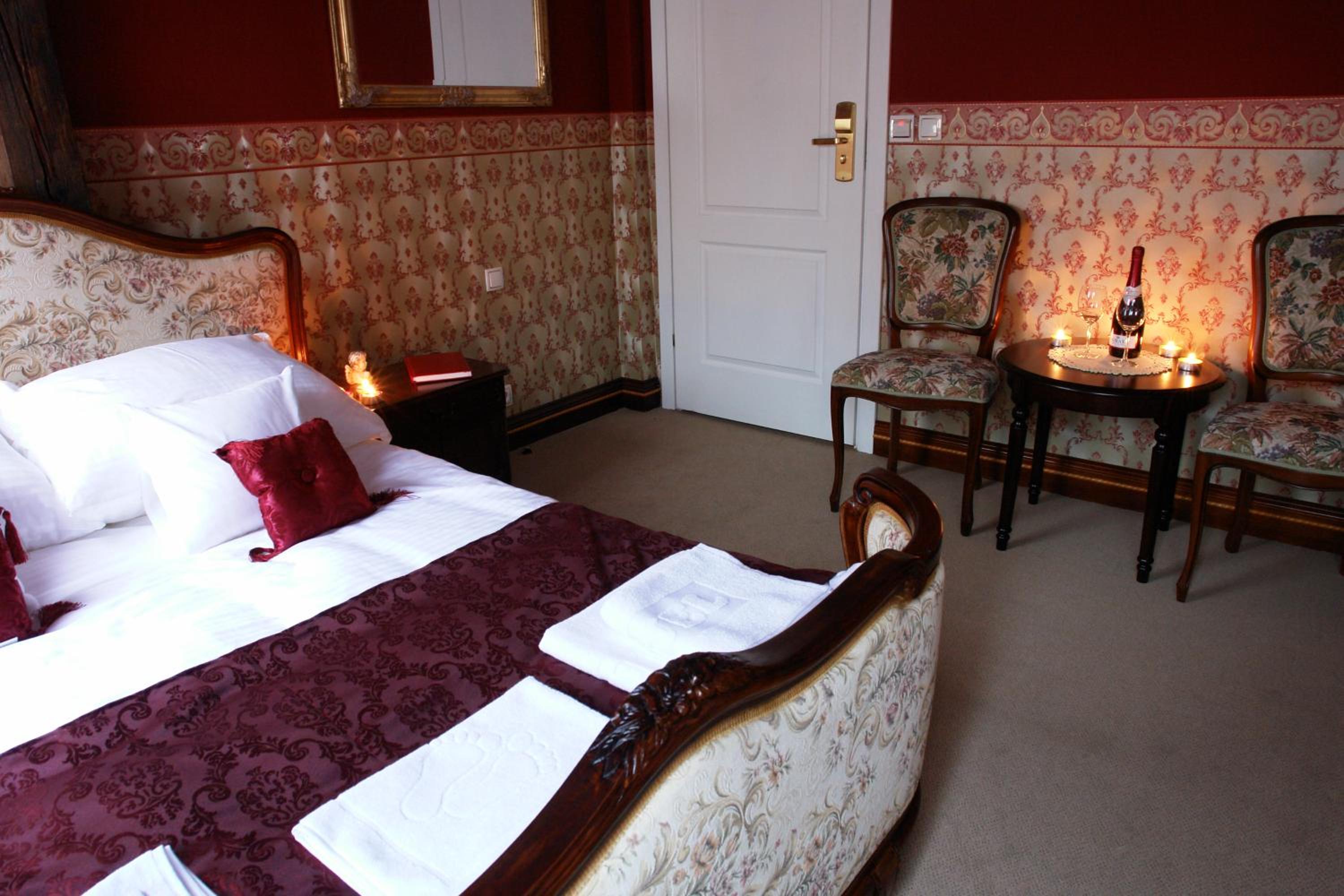 Small Double Room photo 1