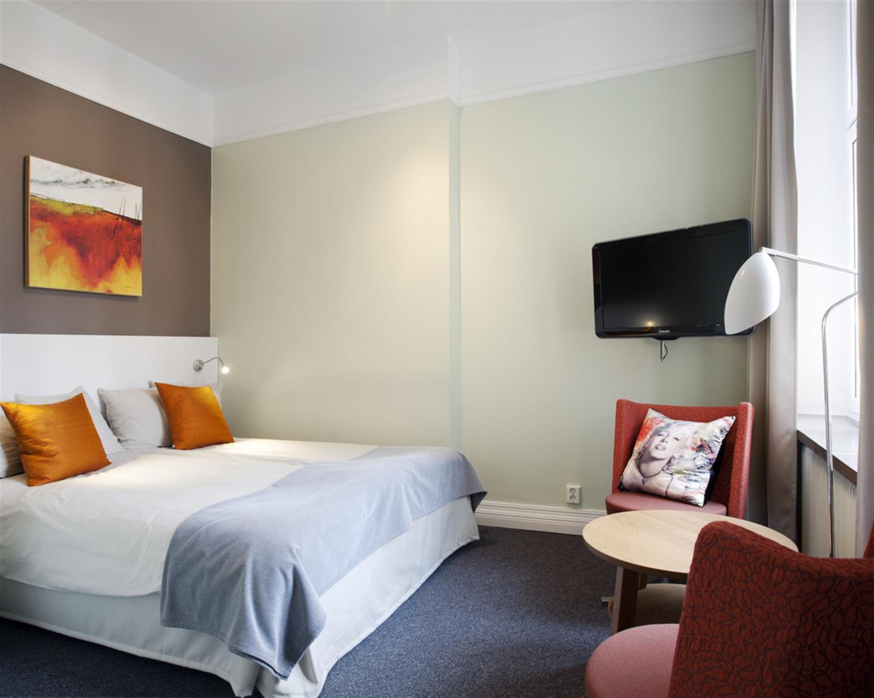 Standard  Double Room - Photo 5