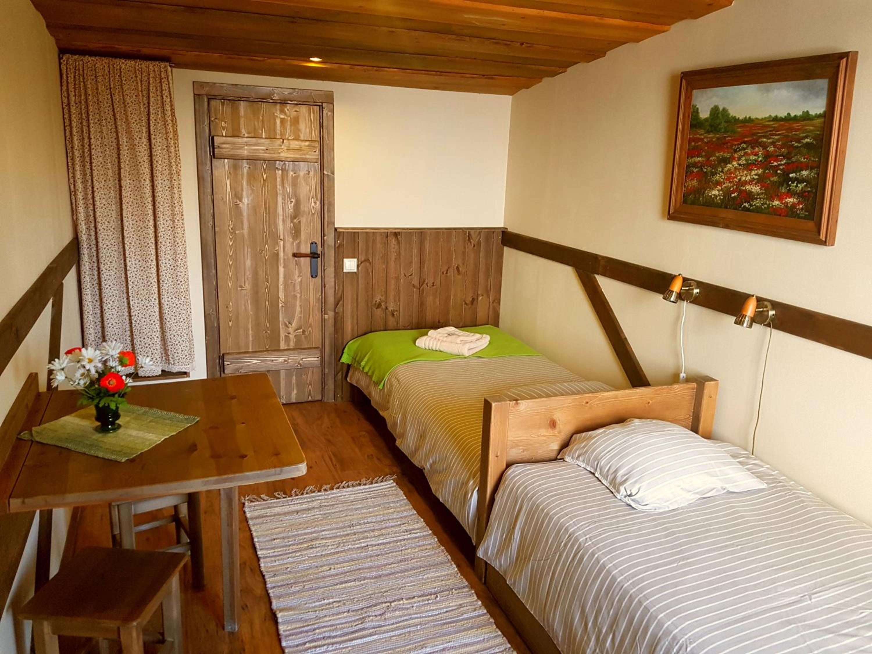Twin Room with Private Bathroom photo 1