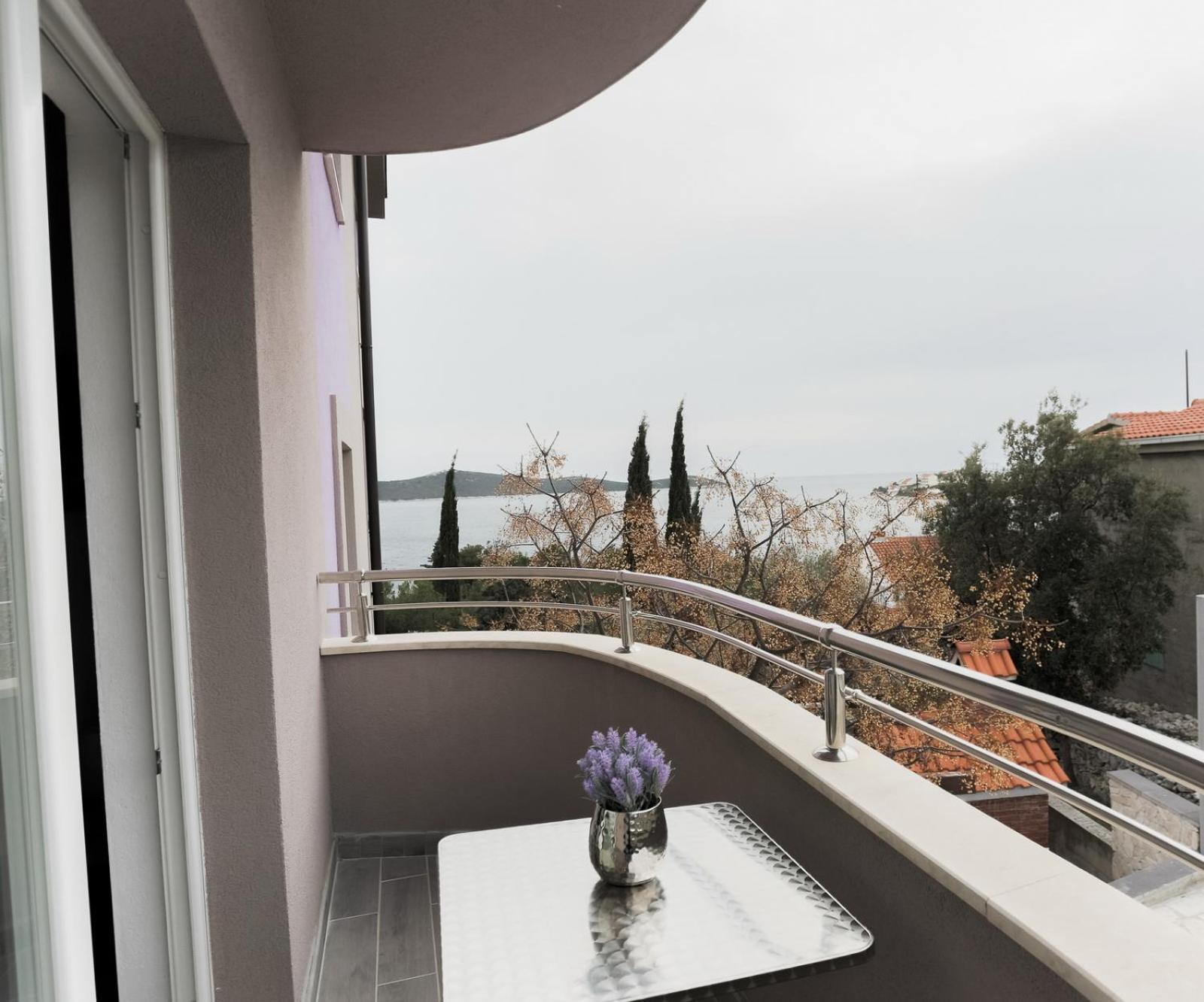 Studio Apartment with Sea View photo 3