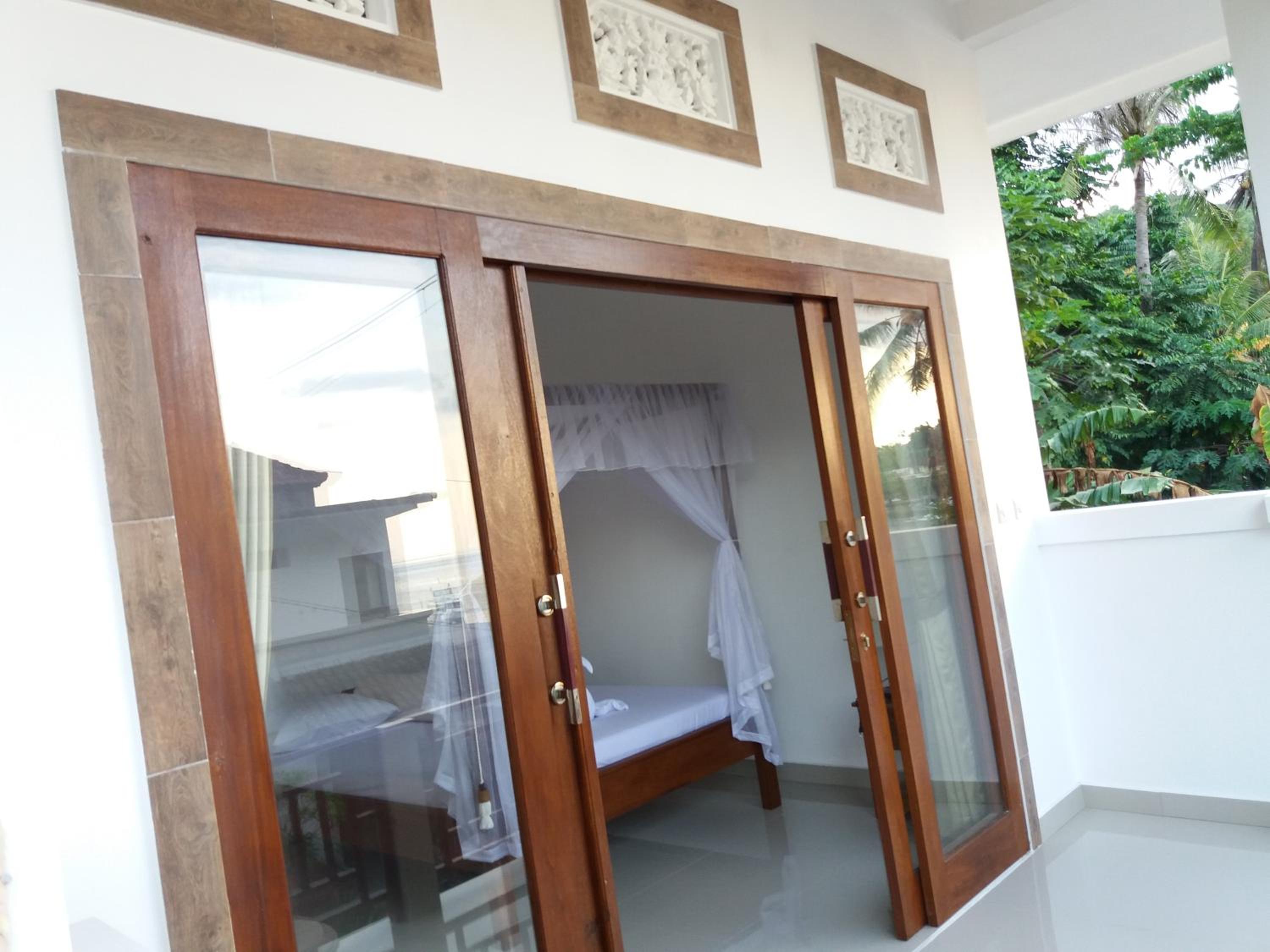 Double Room with Patio photo 2
