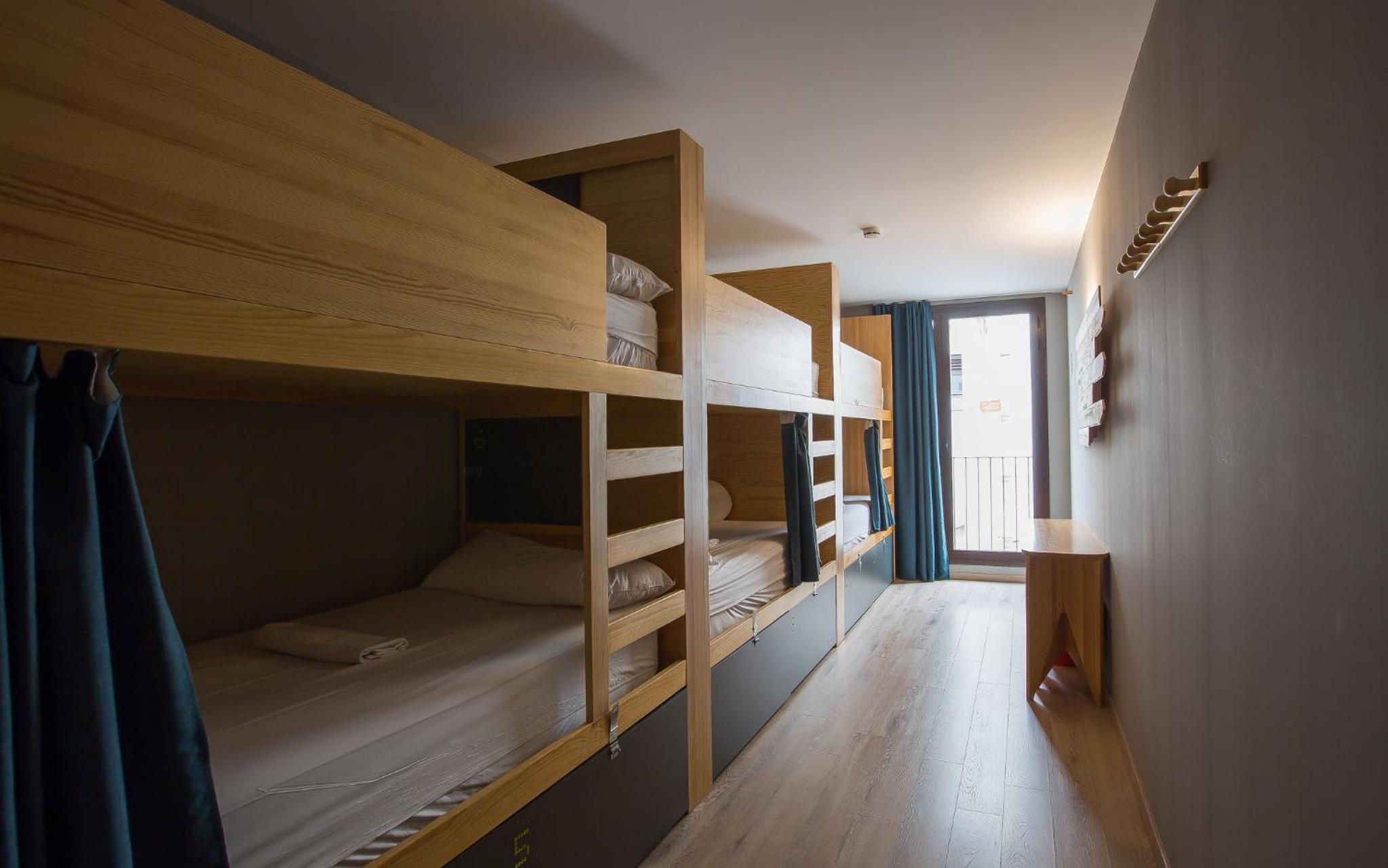 Cama en Habitación Compartida Mixta de 6 Camas