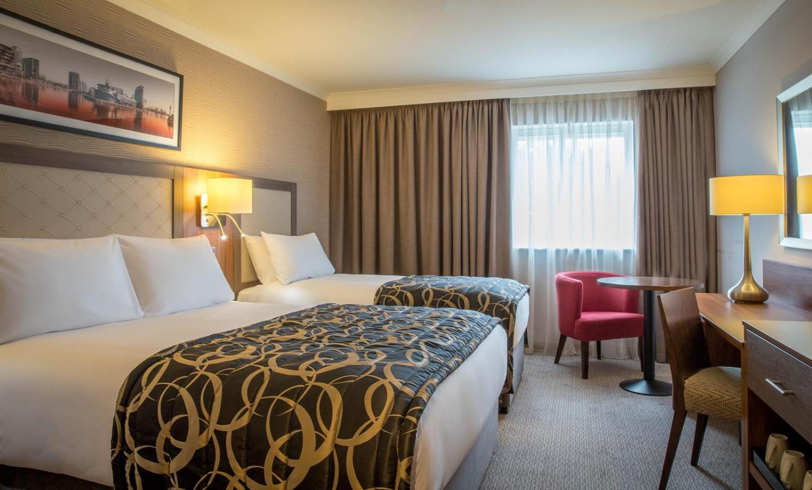 Deluxe Double & Single Room - Photo 4