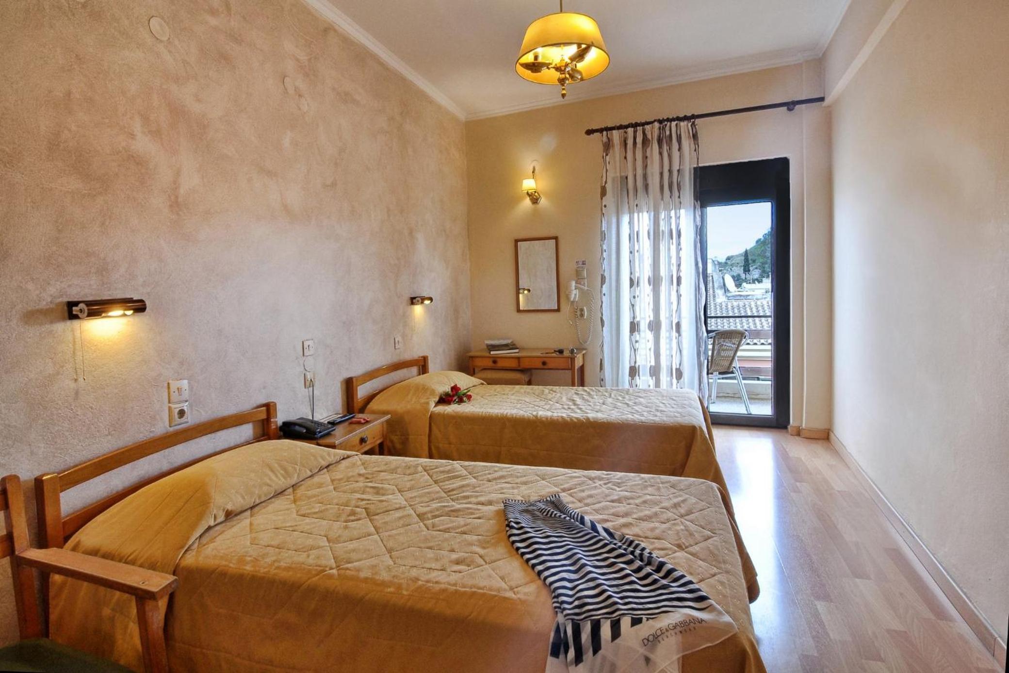 Double or Twin Room with Partial Sea View