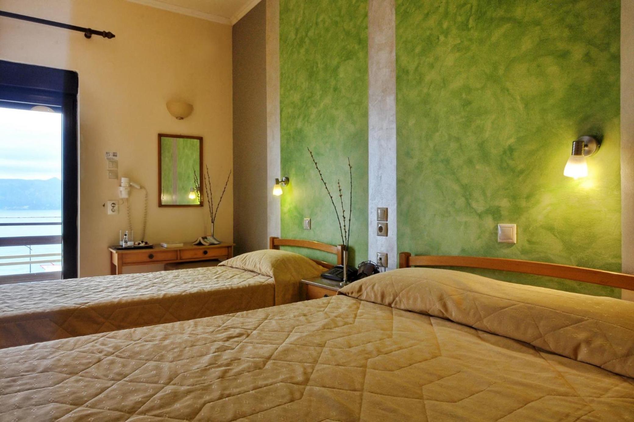 Triple Room with Sea View