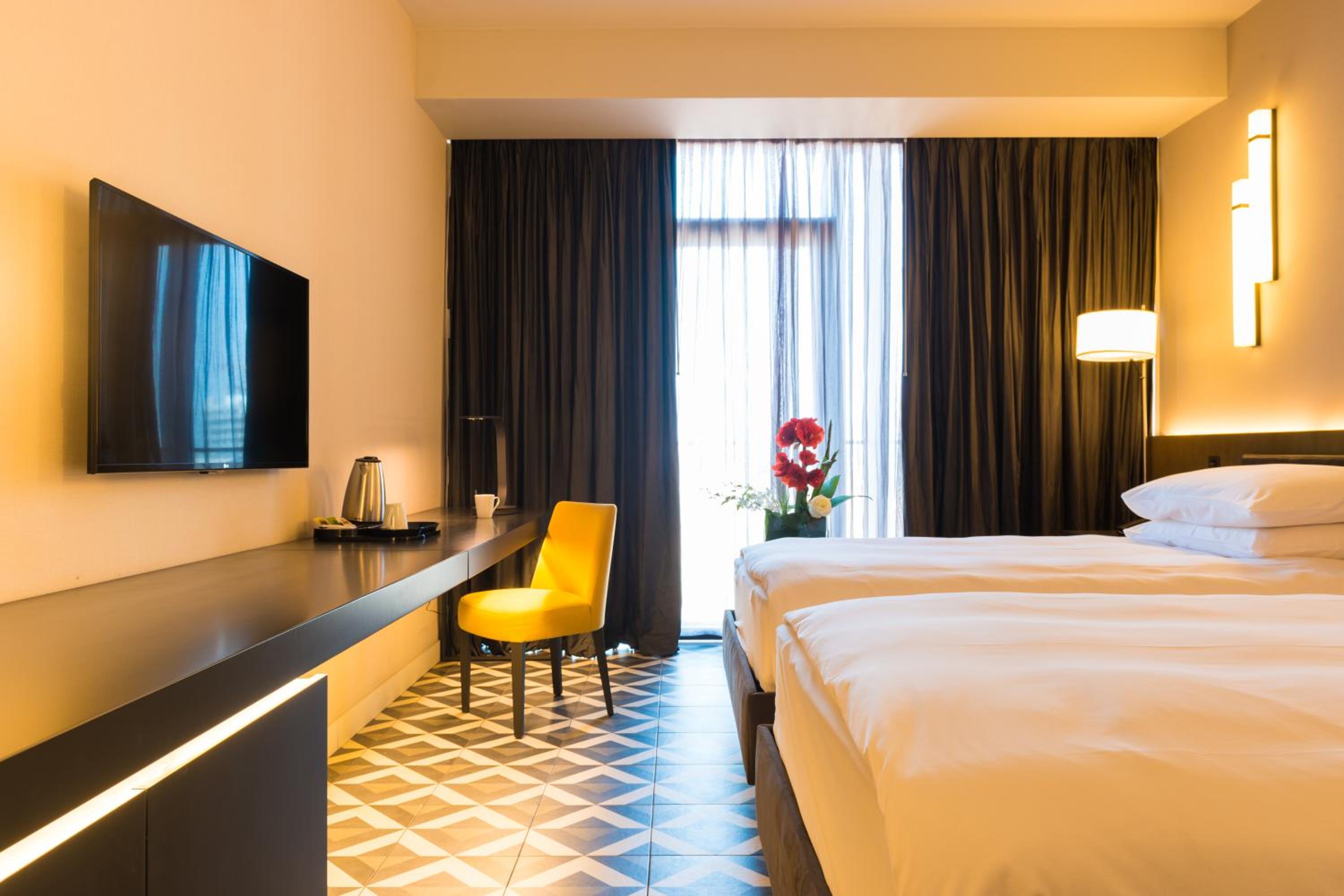 Standard Double Or Twin Room With Balcony And Pool View, photo 6