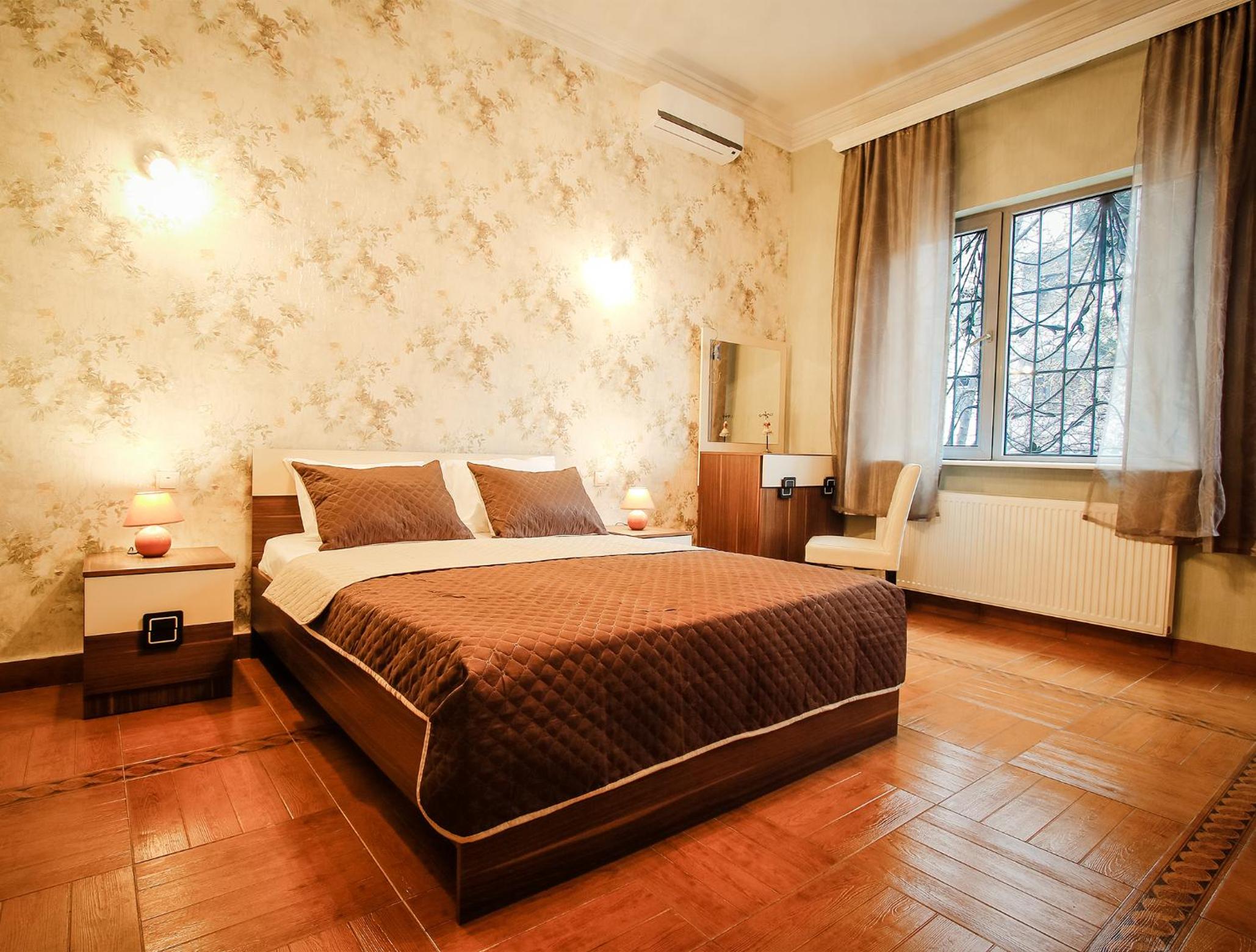 Deluxe Double Room with Balcony photo 1