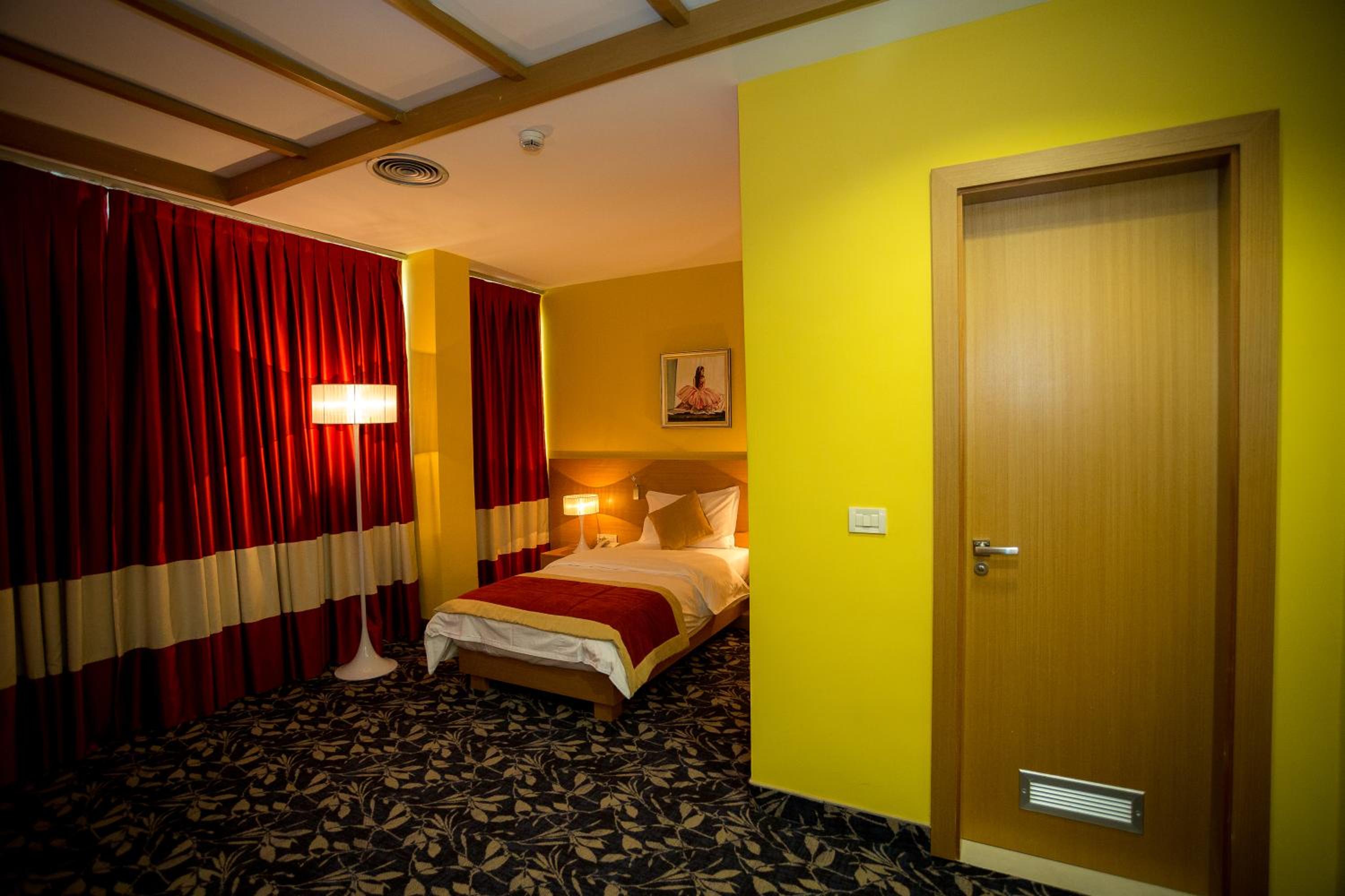Single Room photo 2