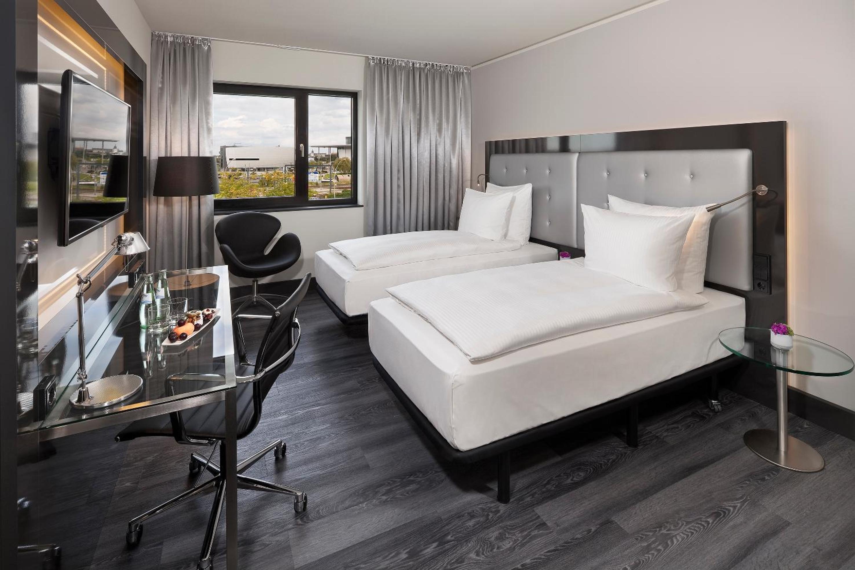 The INNSIDE Room