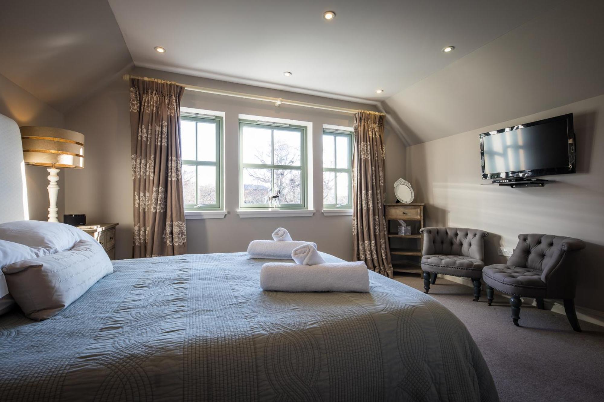 Large Double Room photo 2