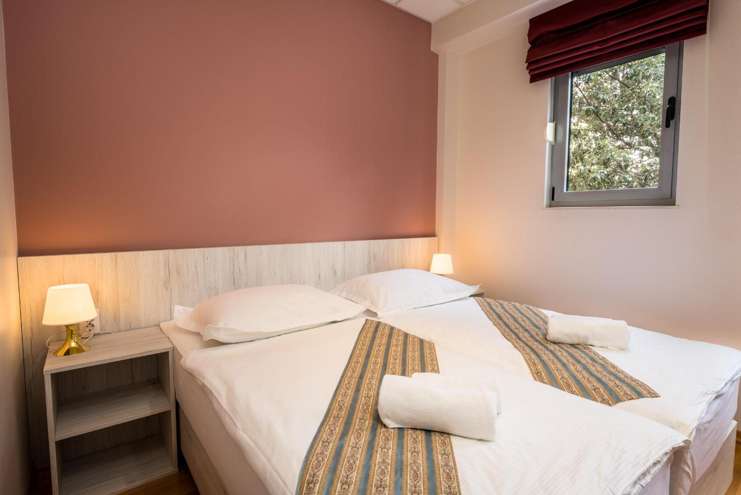 Standard Double or Twin Room photo 1
