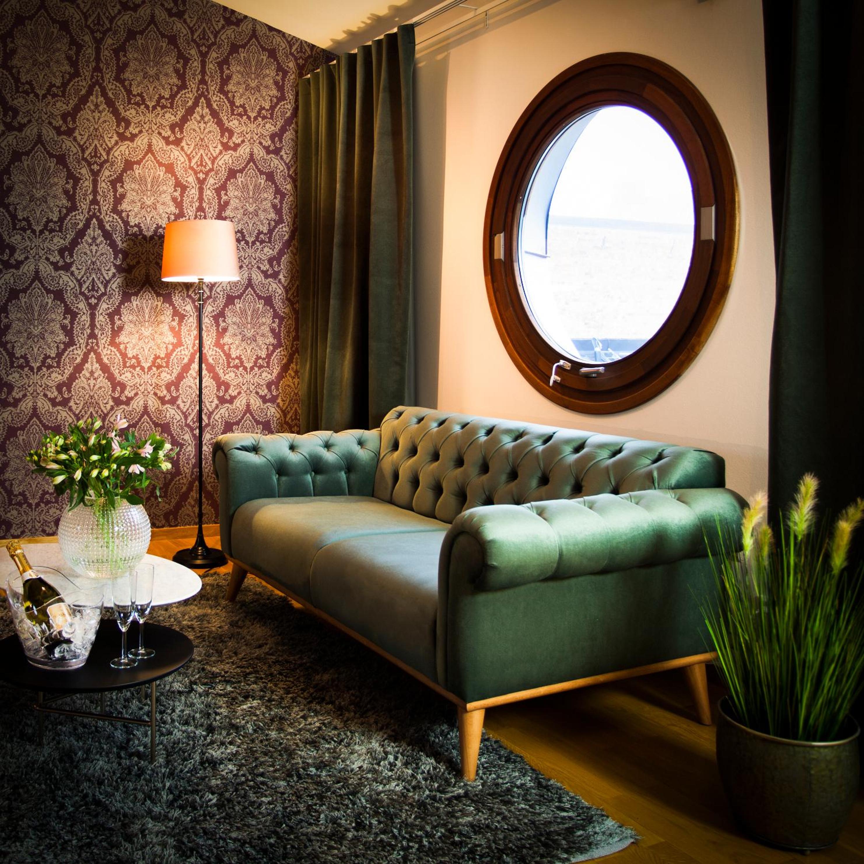 Suite - Photo 6