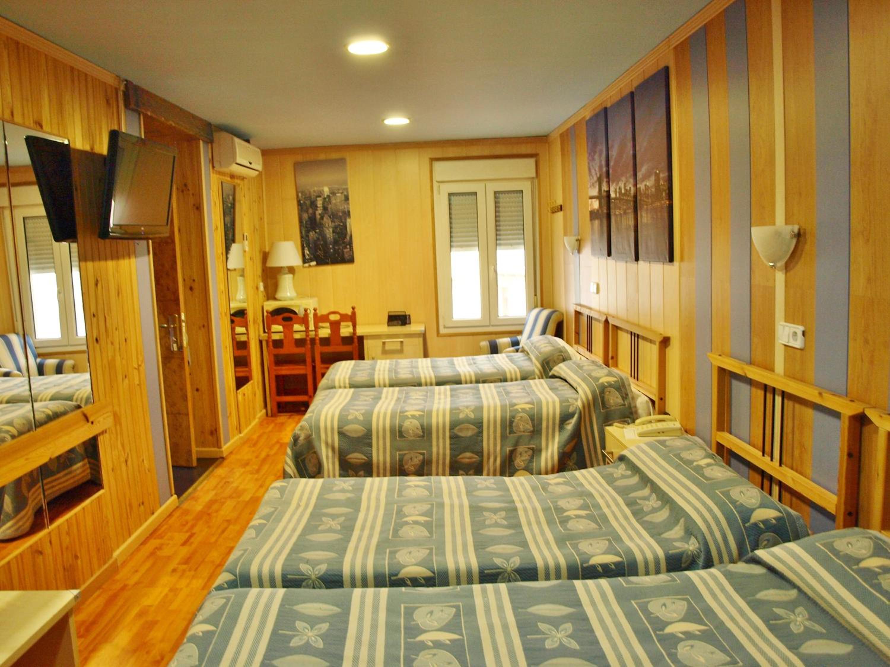 Quadruple Room photo 2