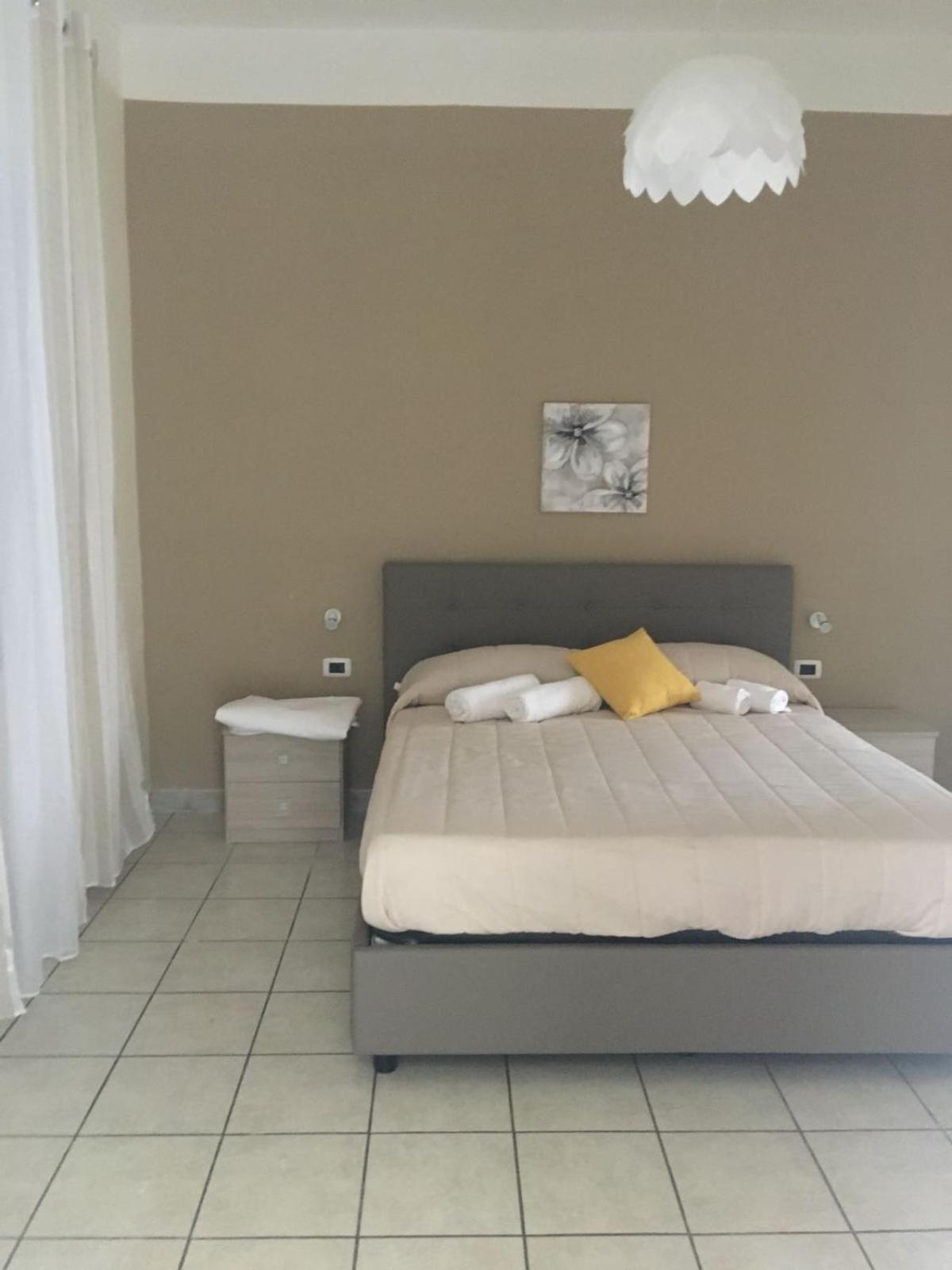 Family Room With Private Bathroom photo 1