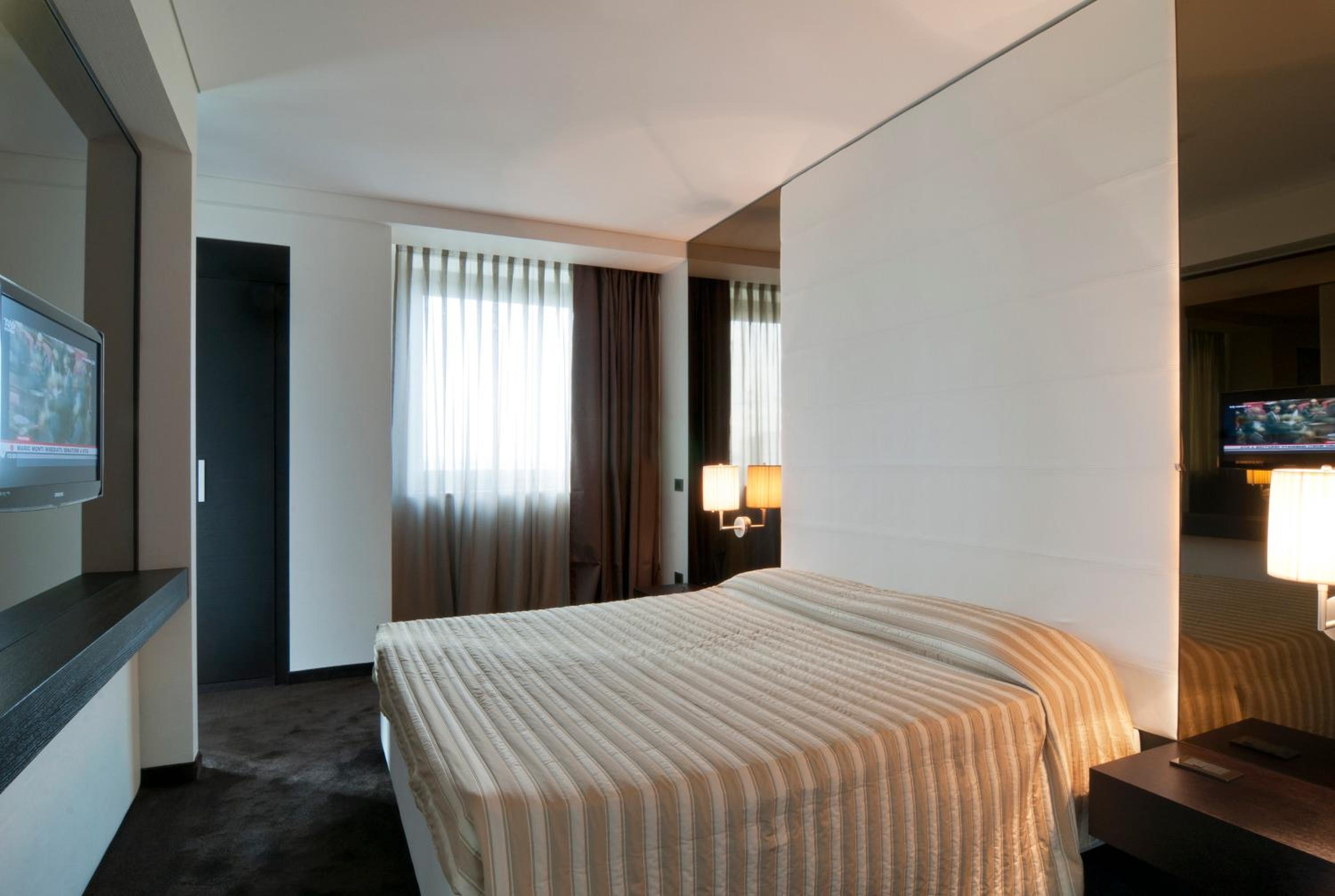 Double Room - Photo 3
