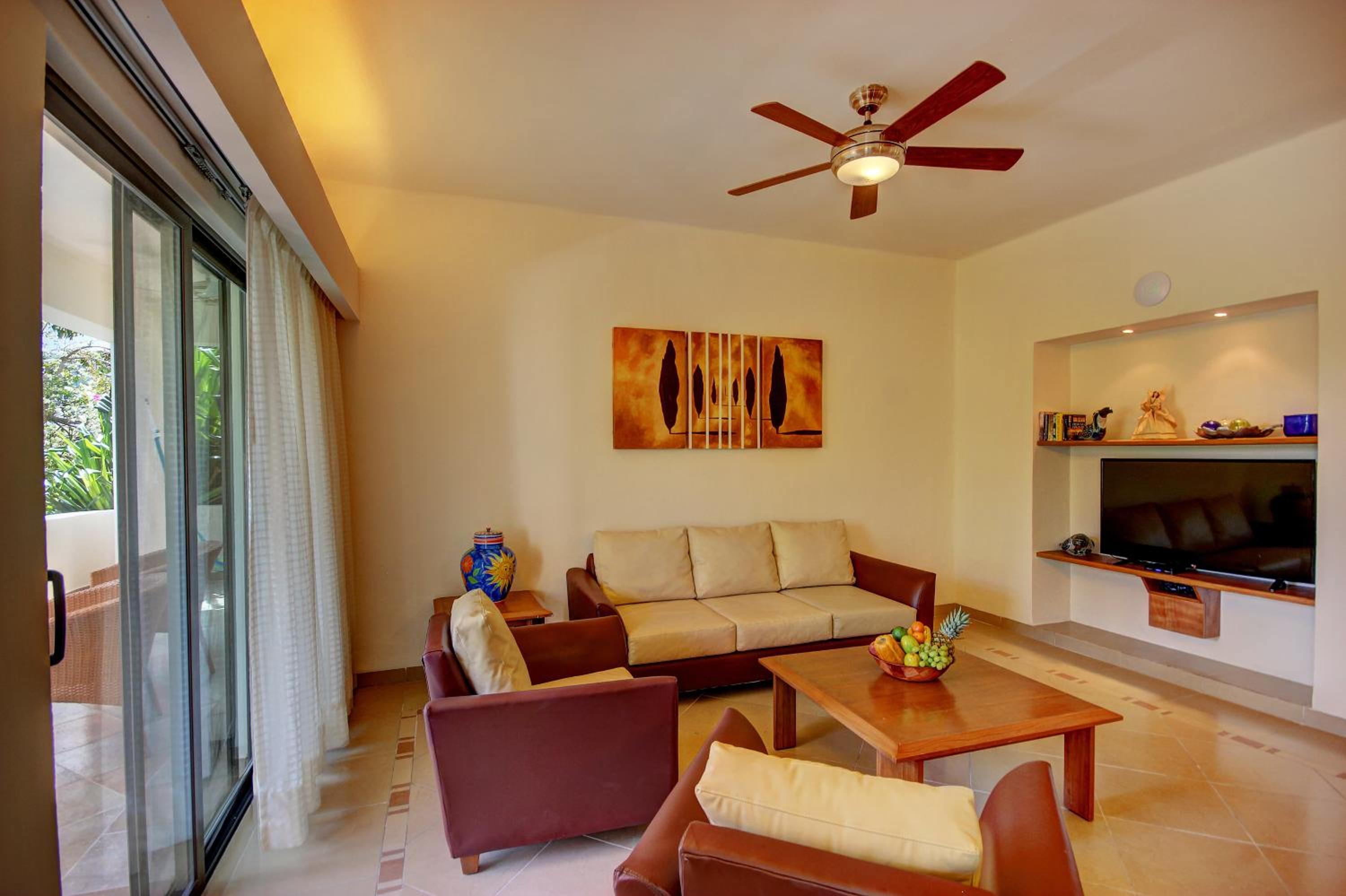 Riviera Three-Bedroom Apartment  - Photo 10