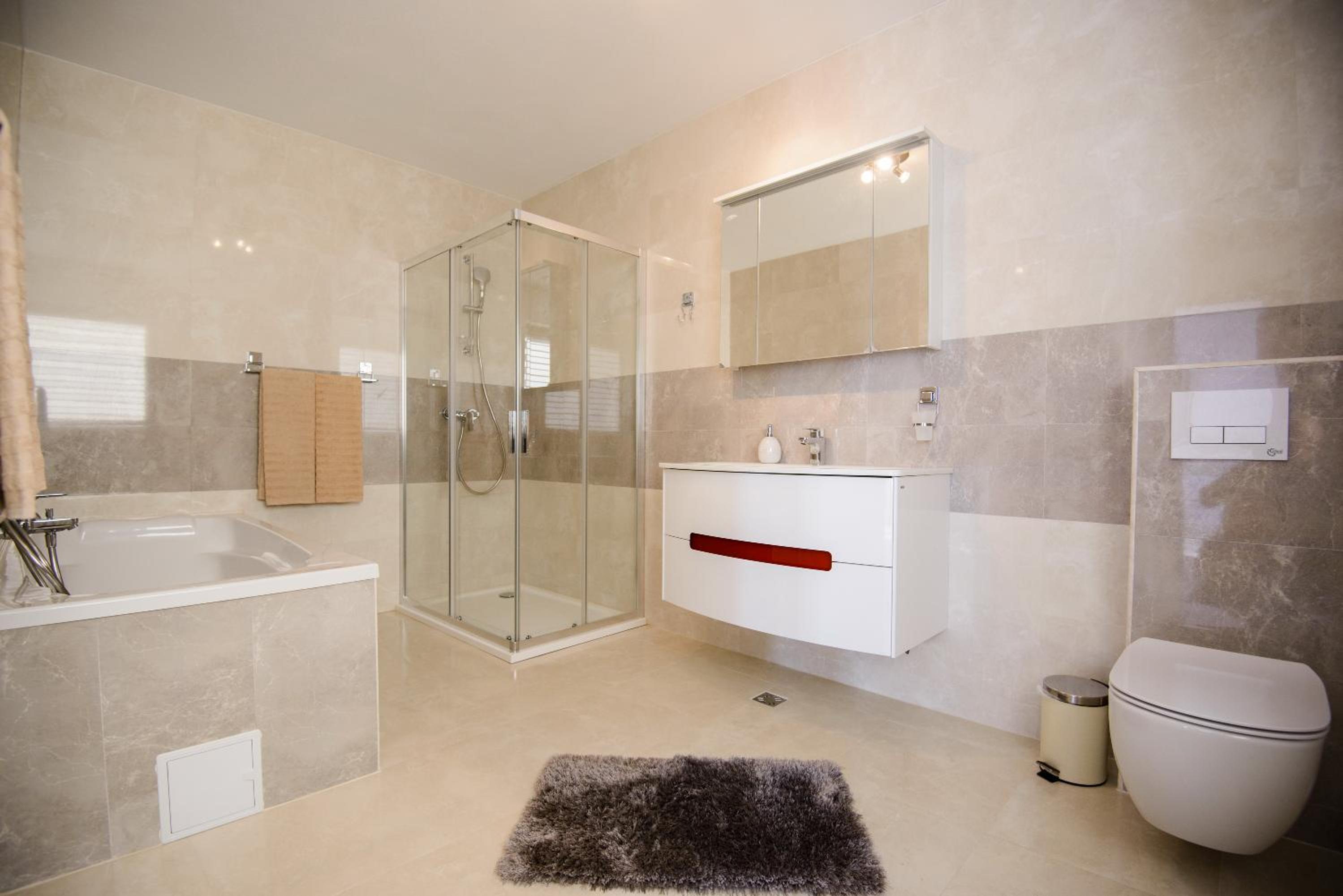Deluxe Double Room with Bath - Photo 30