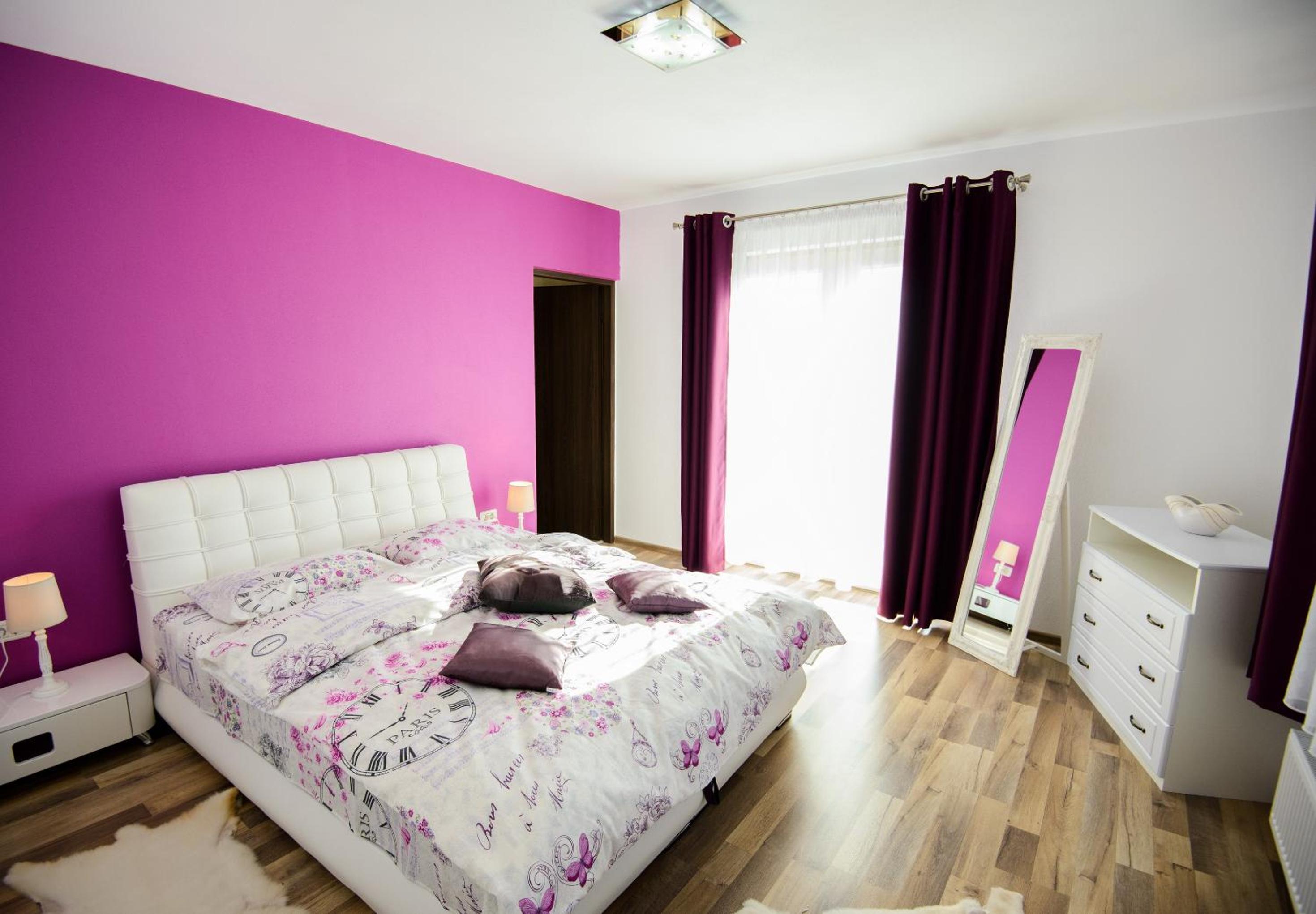 Deluxe Double Room with Bath - Photo 29
