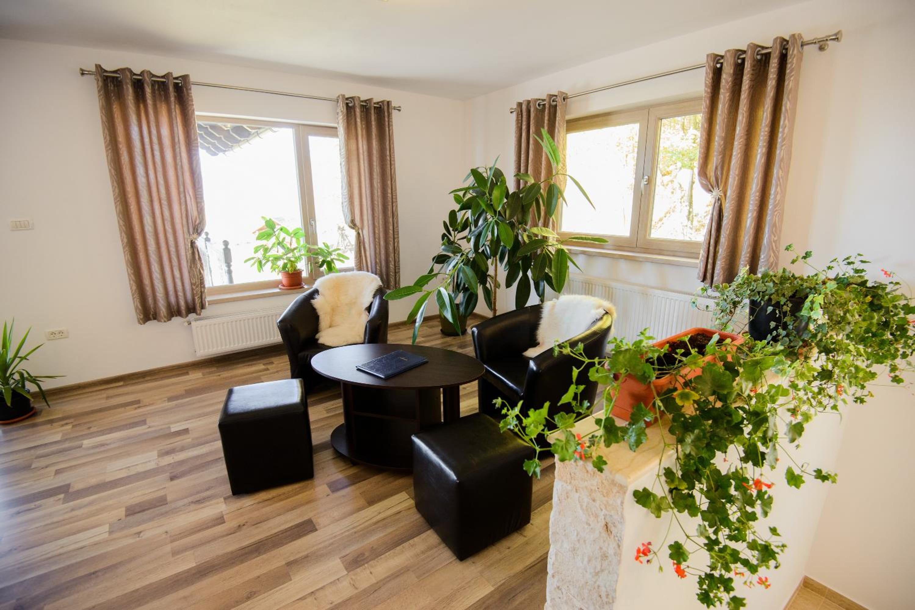Deluxe Triple Room - Photo 24