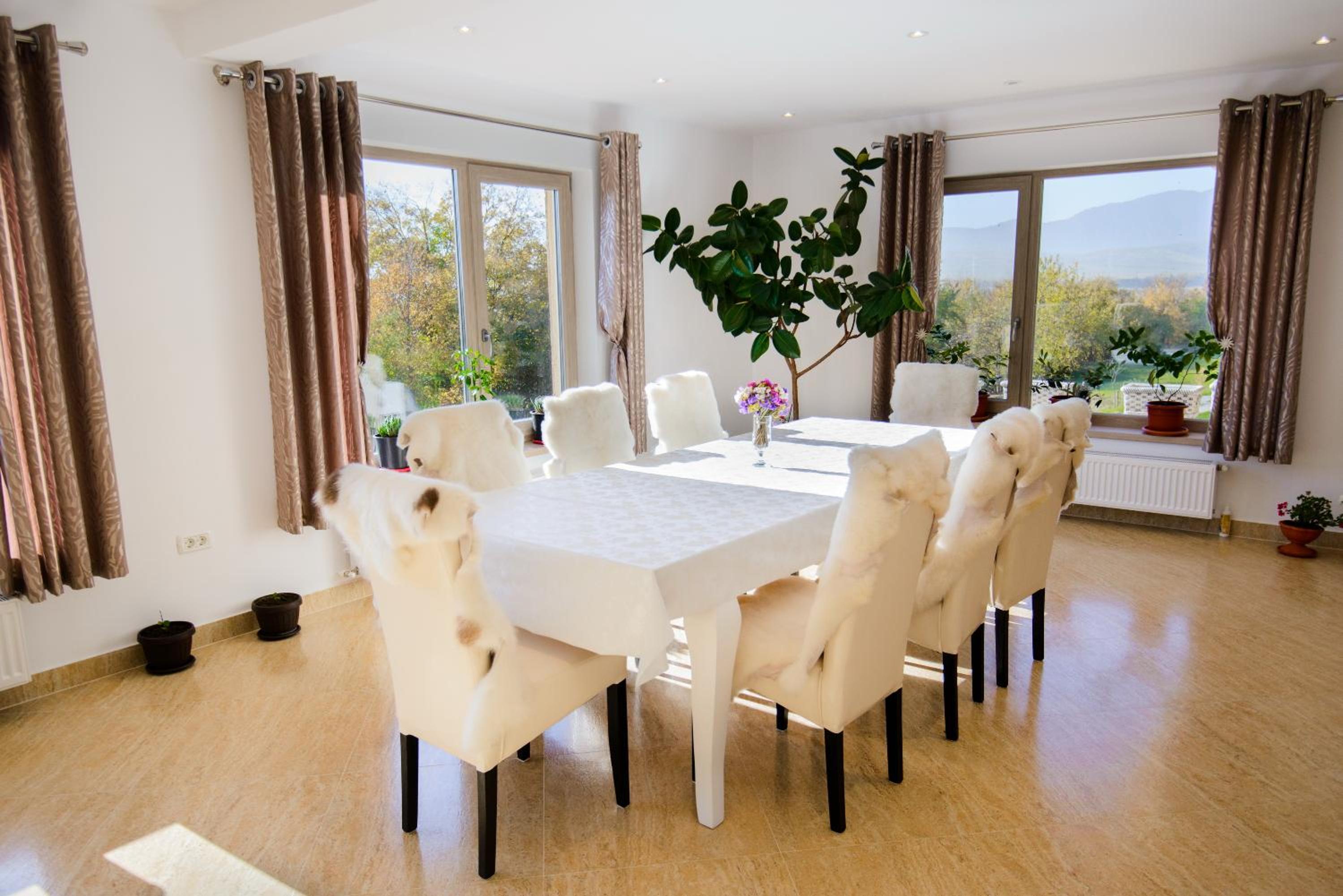 Deluxe Triple Room - Photo 25