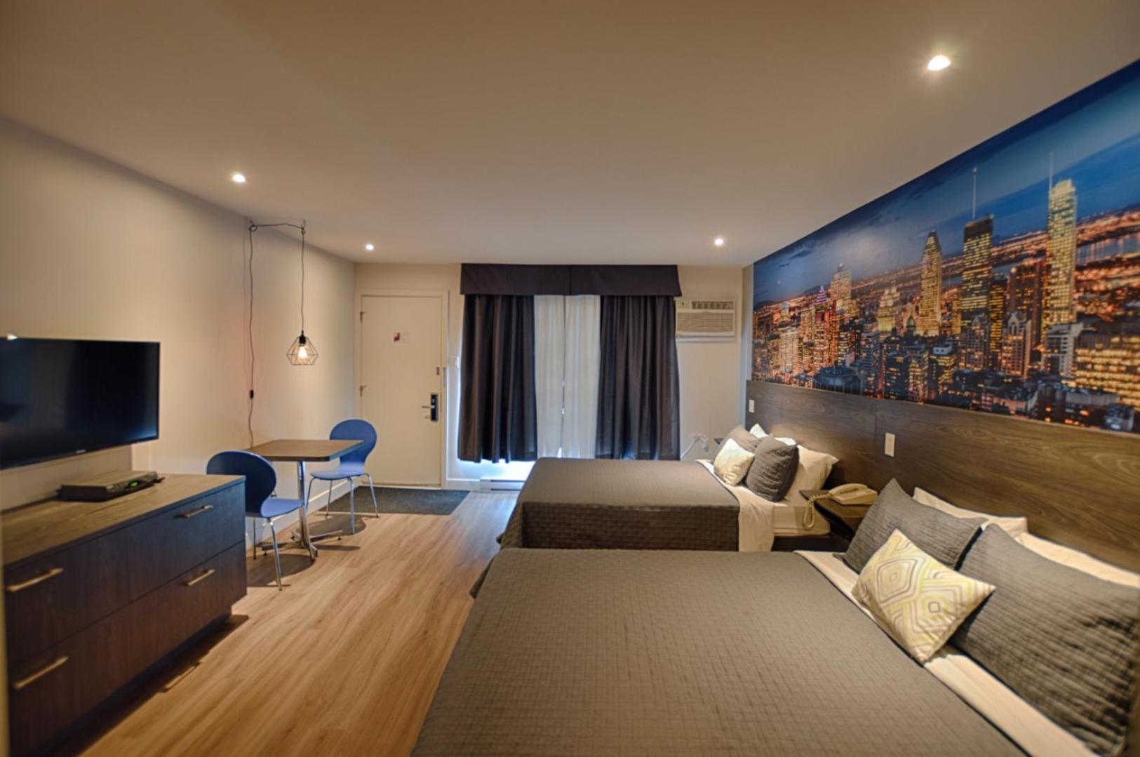 Standard Queen Room with Two Queen Beds