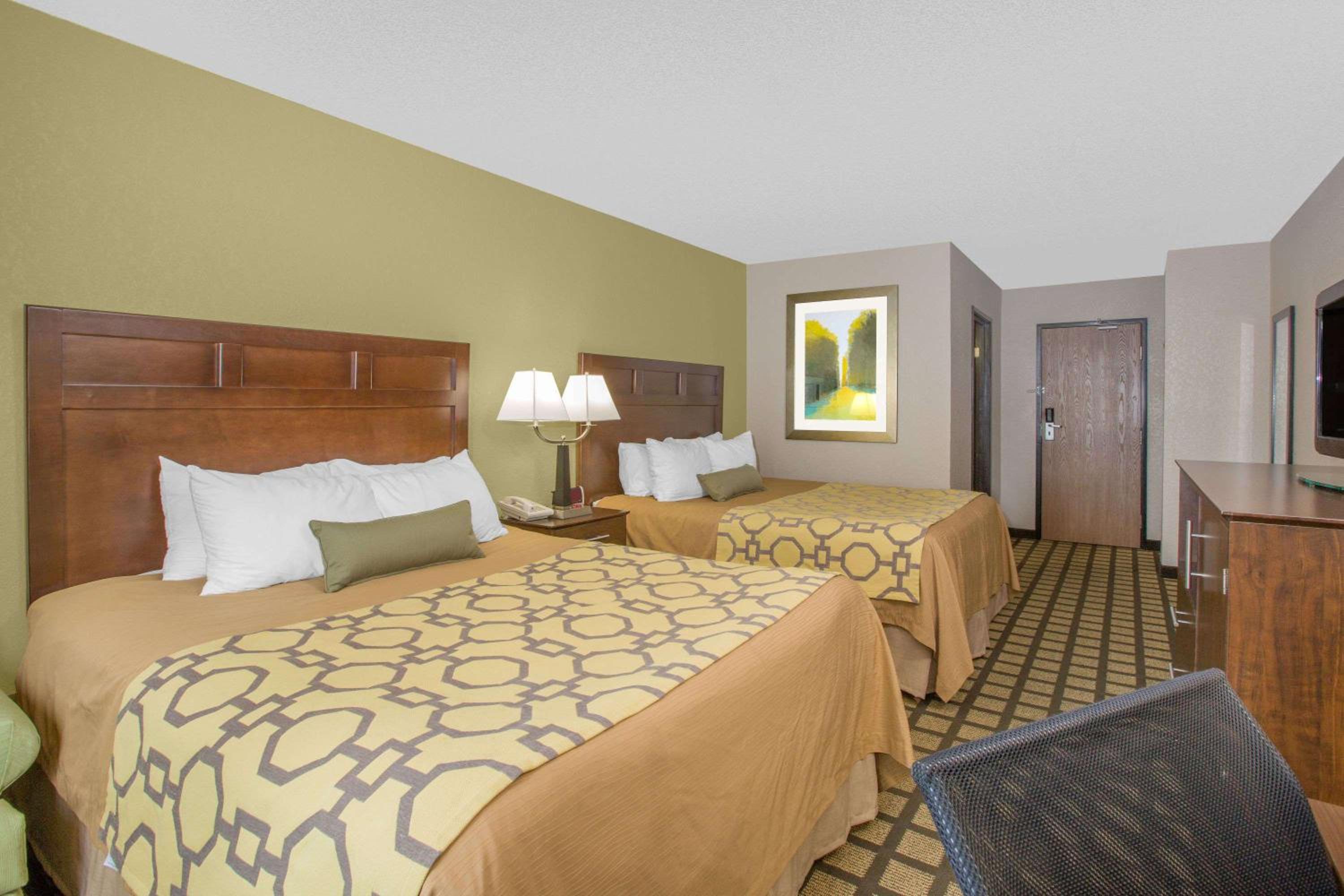 Studio Suite with Two Queen Beds - Non-Smoking - Photo 1