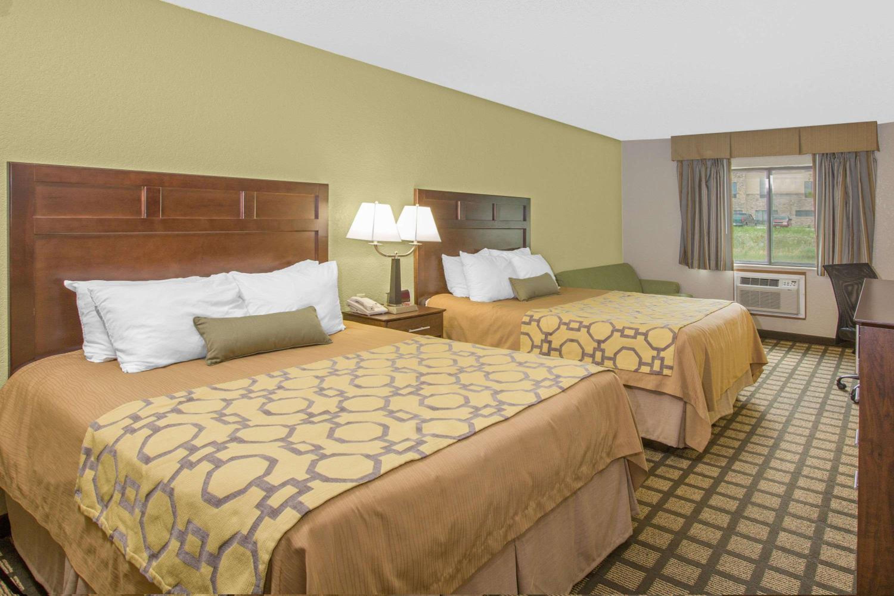 Studio Suite with Two Queen Beds - Non-Smoking - Photo 2