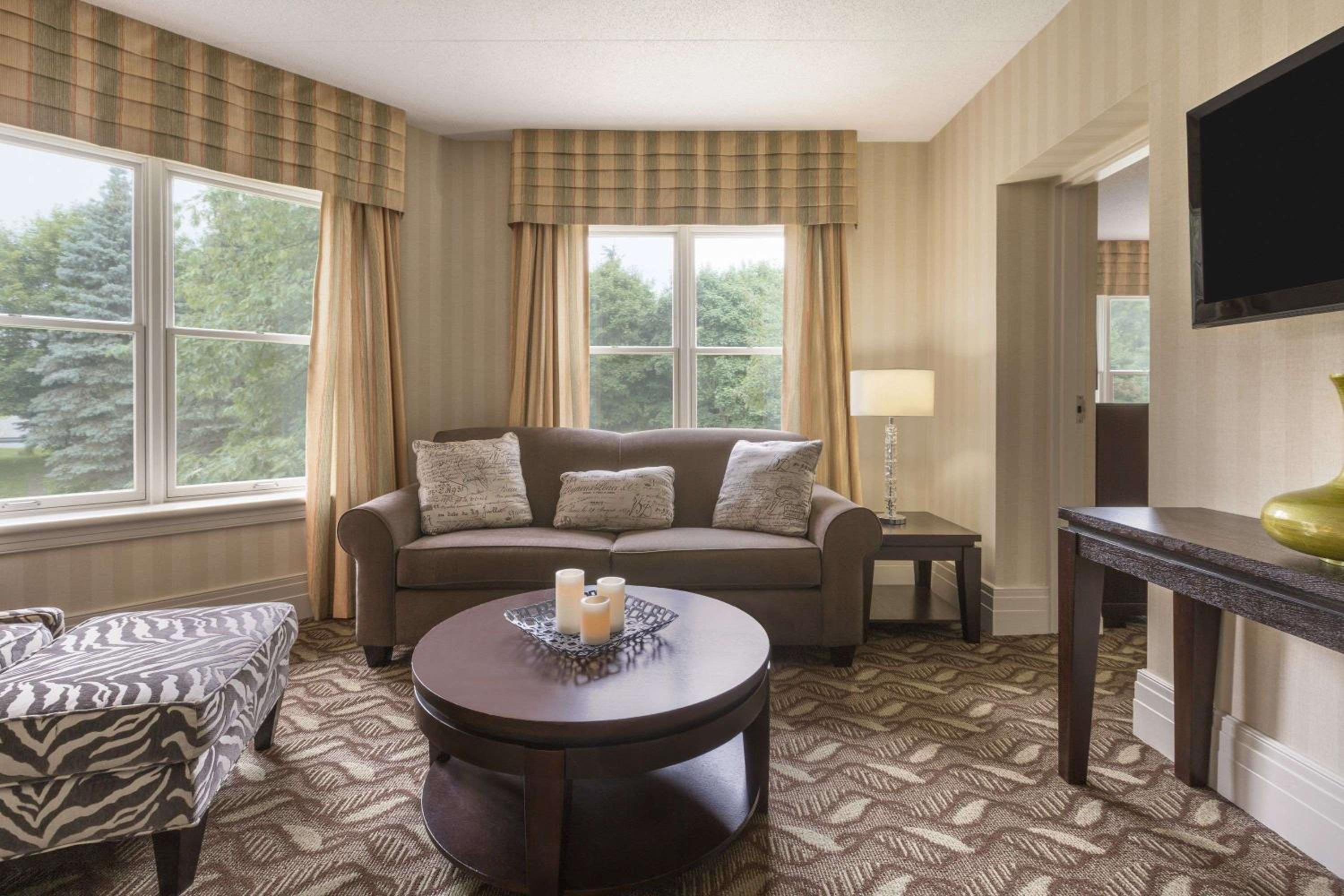 One-Bedroom Suite