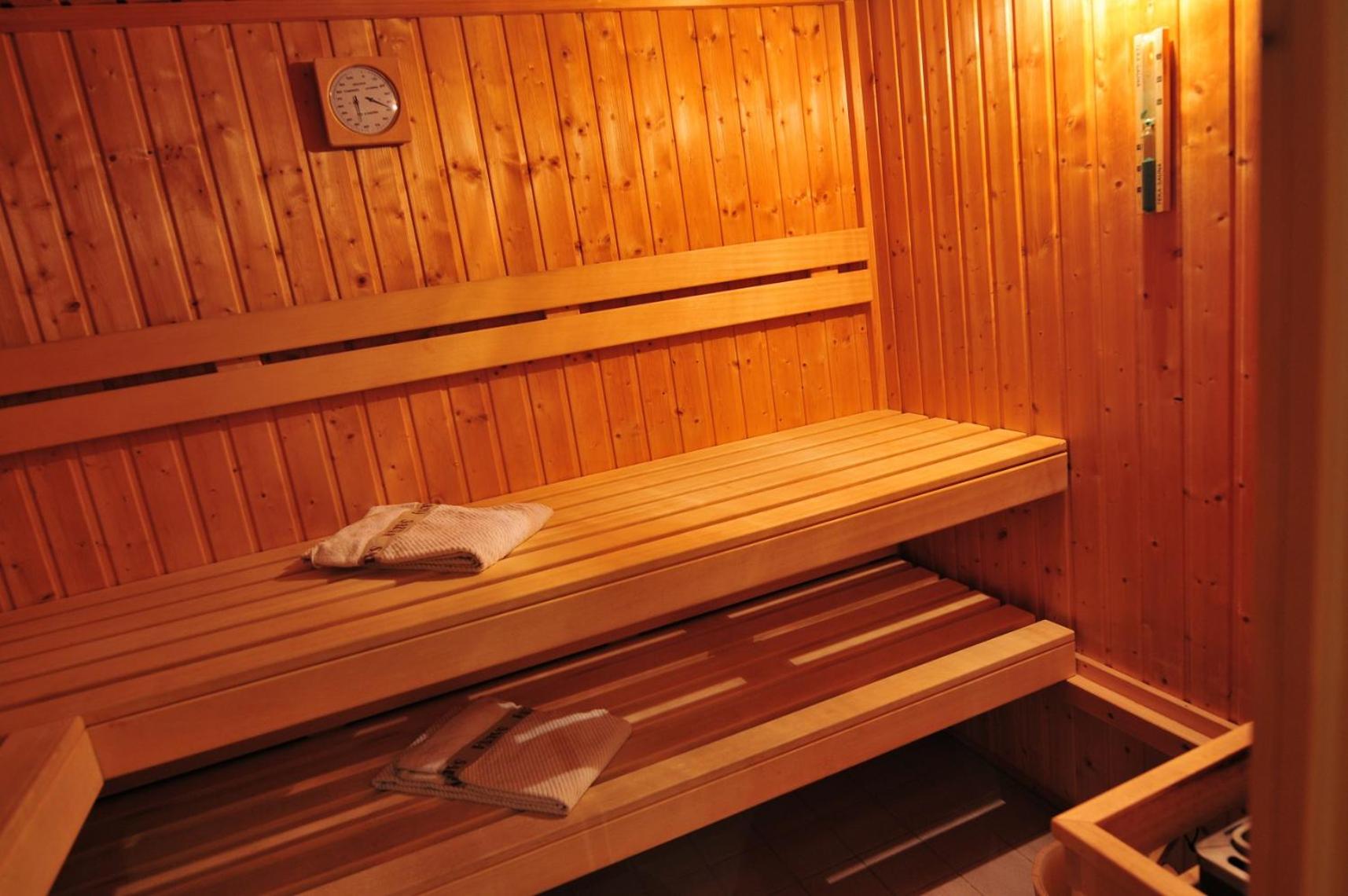 Suite with Sauna photo 3