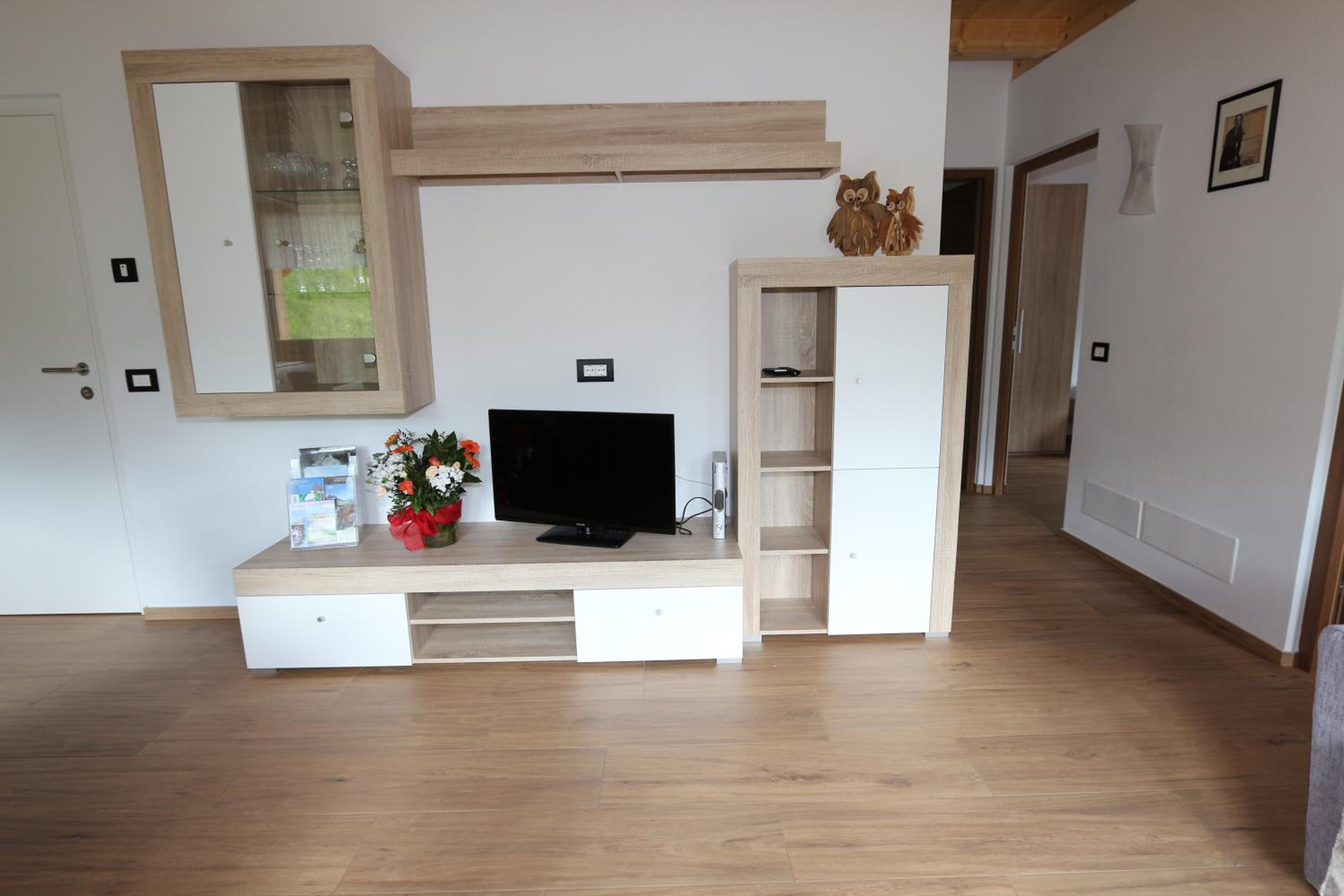 Apartment with Mountain View photo 2