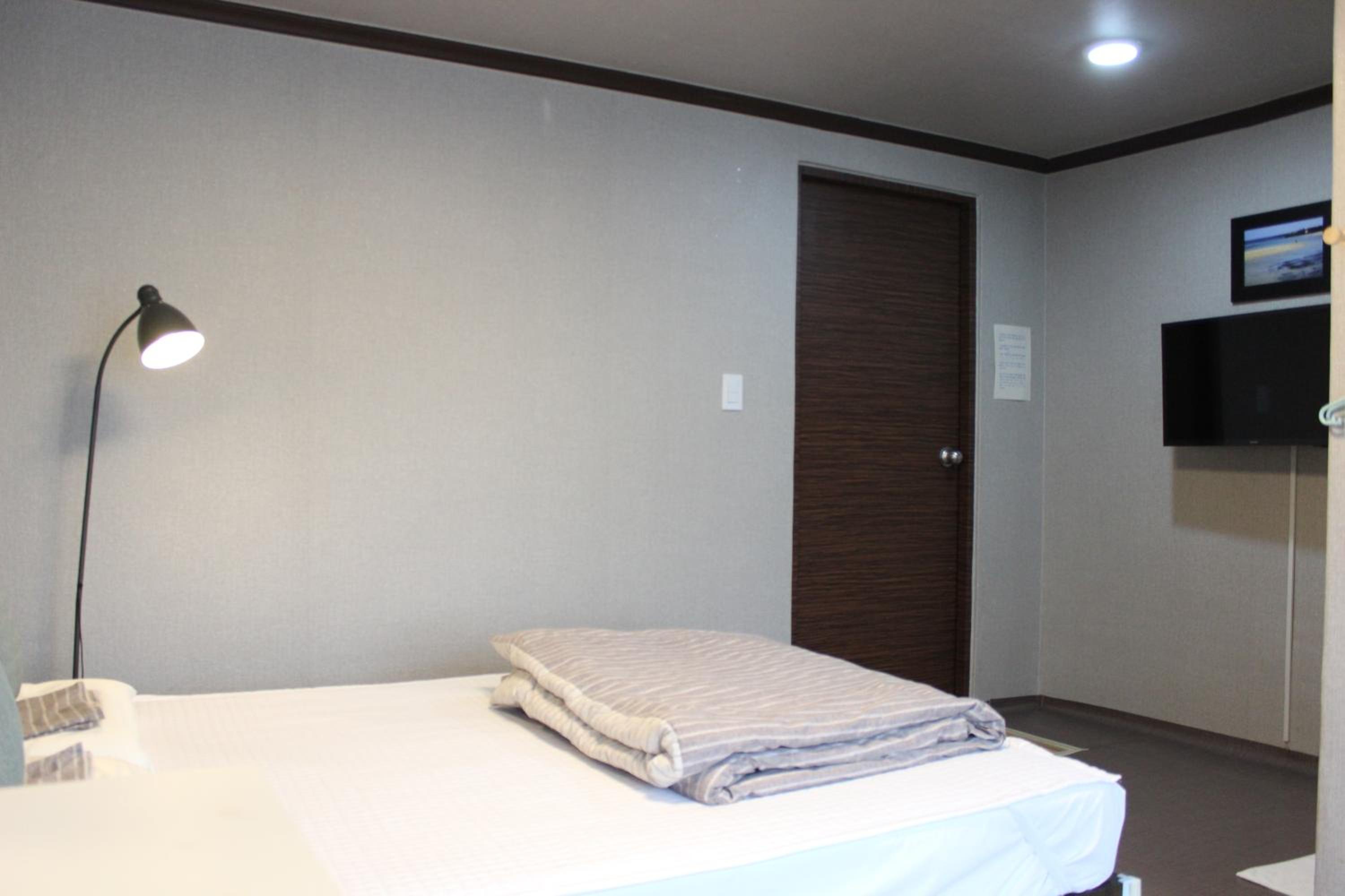 Double Room - Photo 4