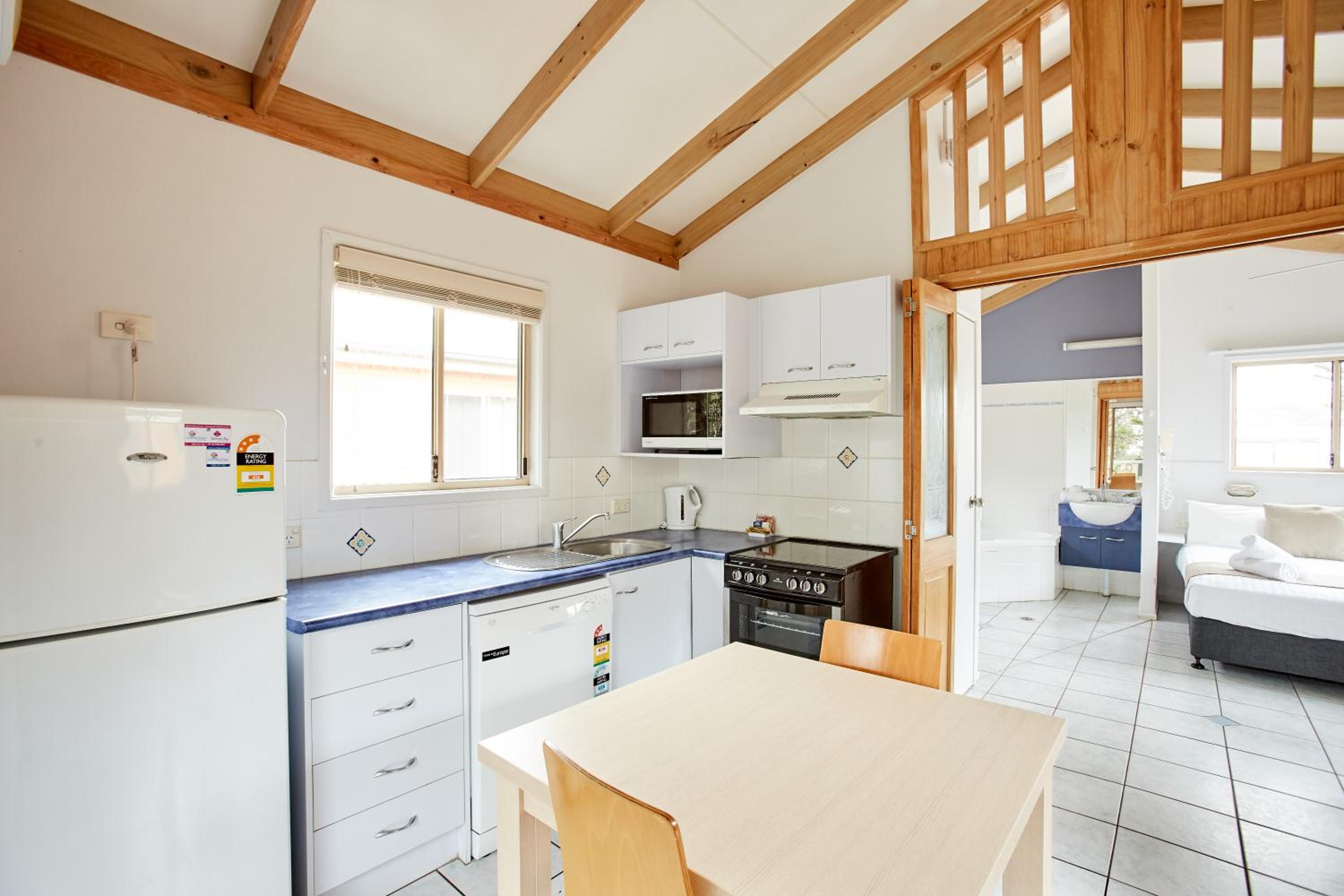 Sandpiper One Bedroom Cabin photo 2