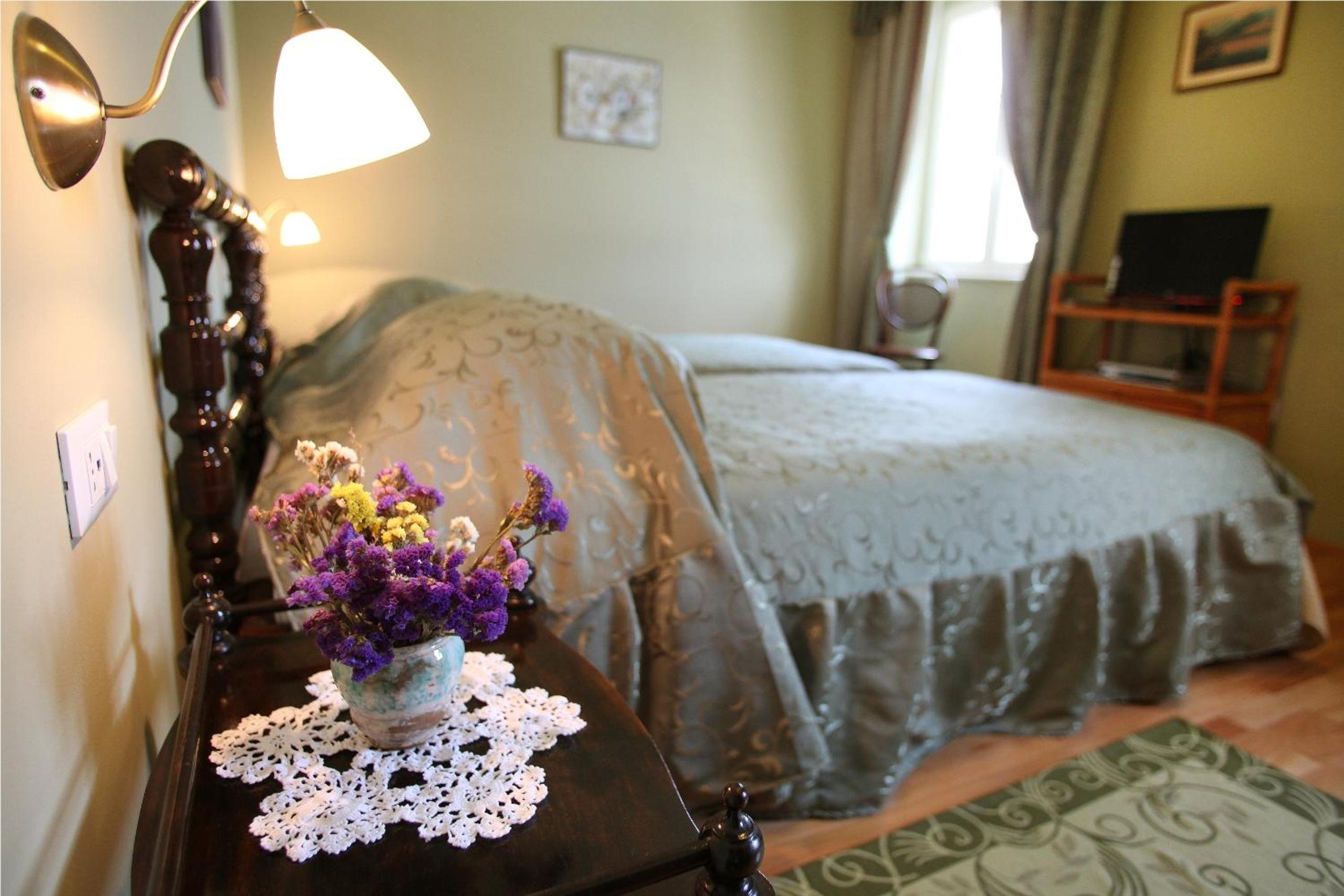 Double Room with City View - Photo 14