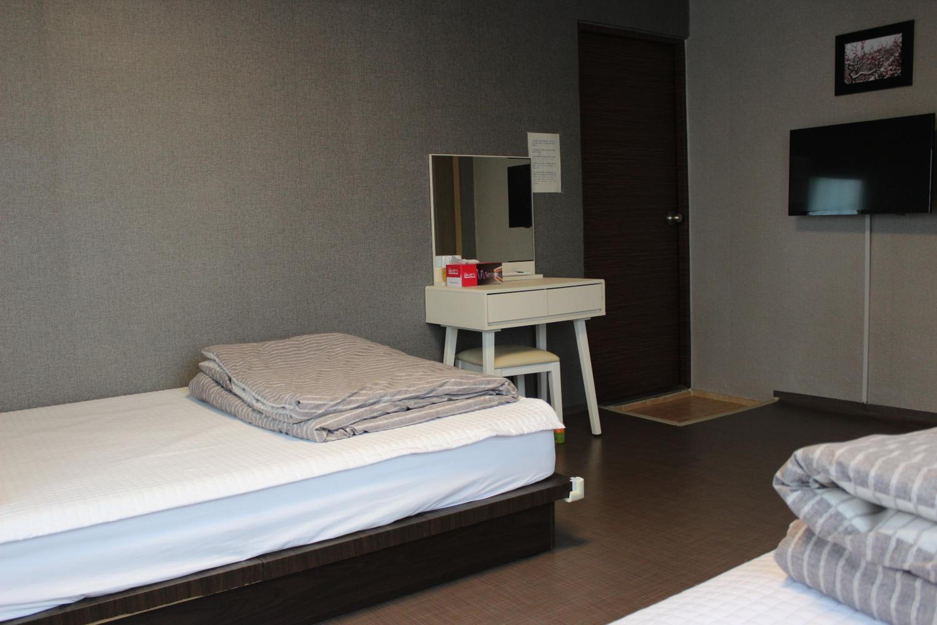 Triple Room - Photo 2