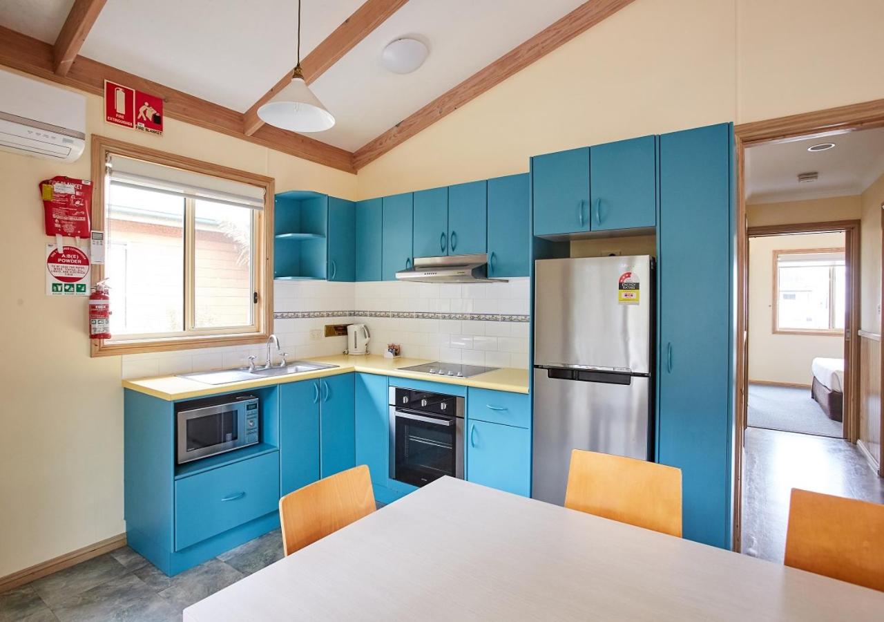 Shearwater Two Bedroom Cabin photo 3