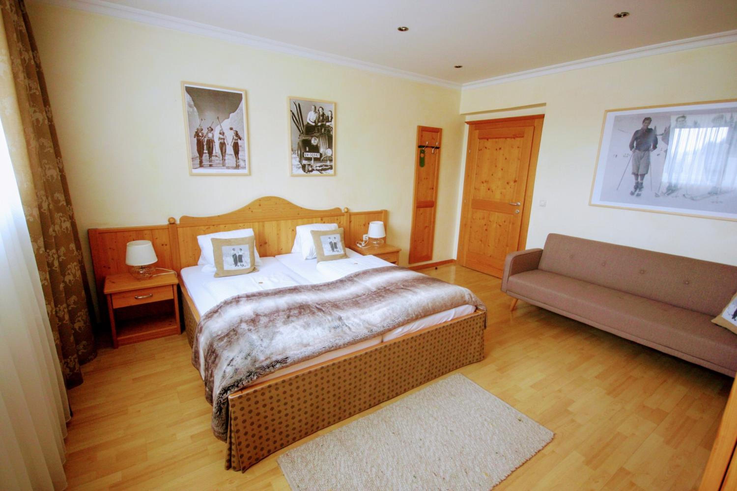 Double Room - Photo 3