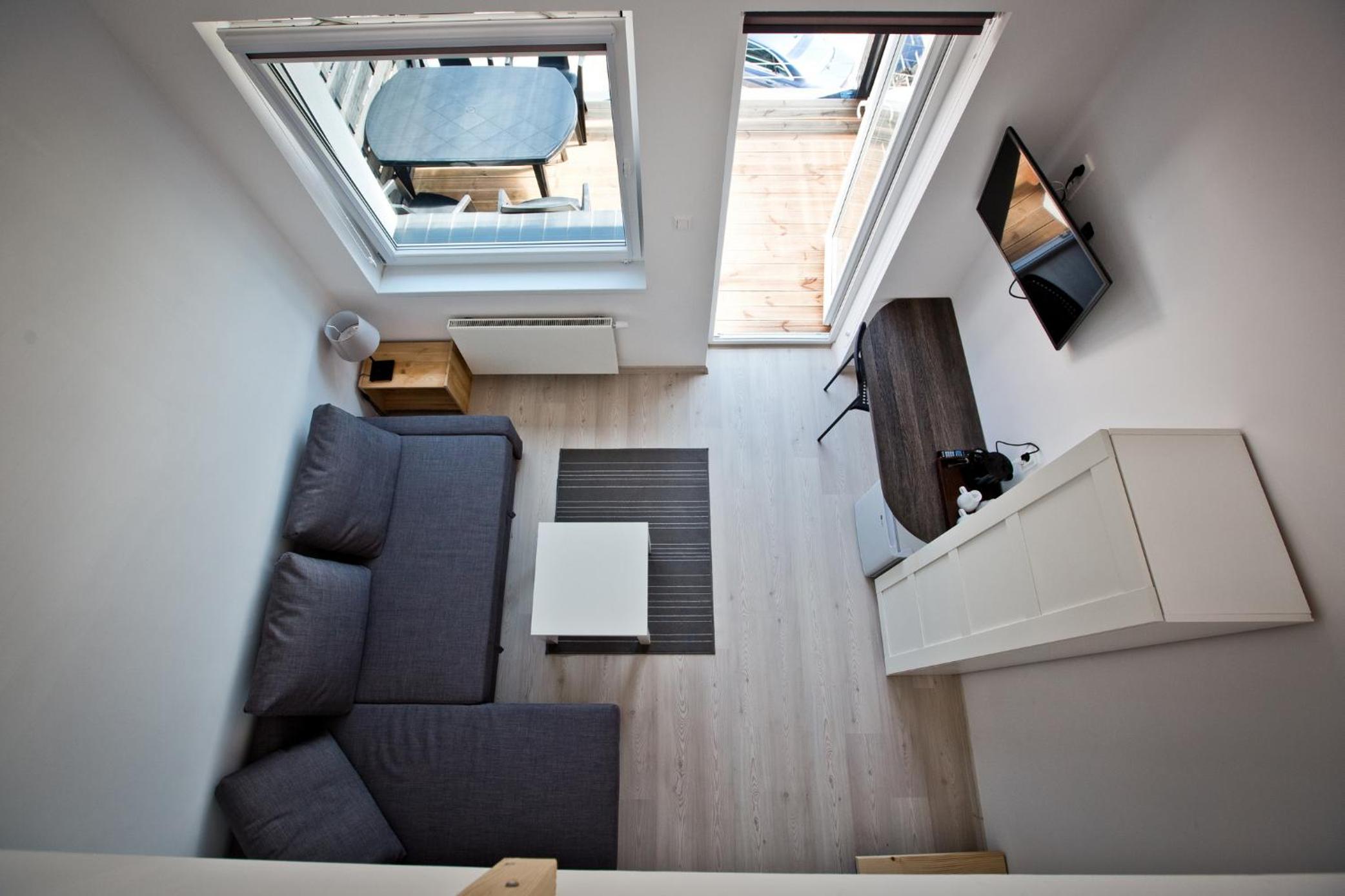 Duplex Studio with Balcony photo 2