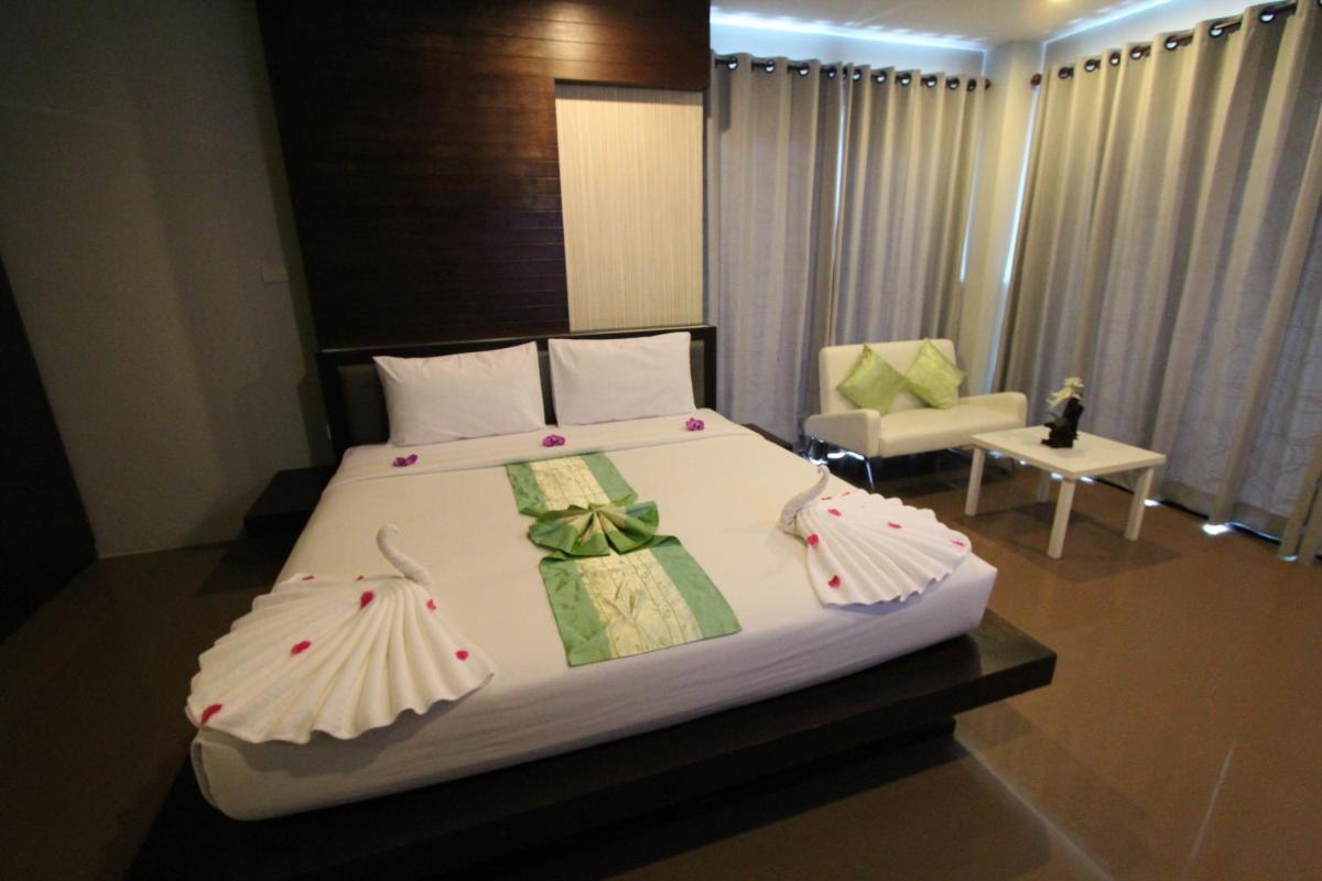 Deluxe Double Room with Garden View photo 1