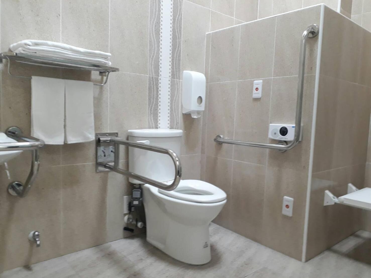 Double Room - Disability Access photo 2