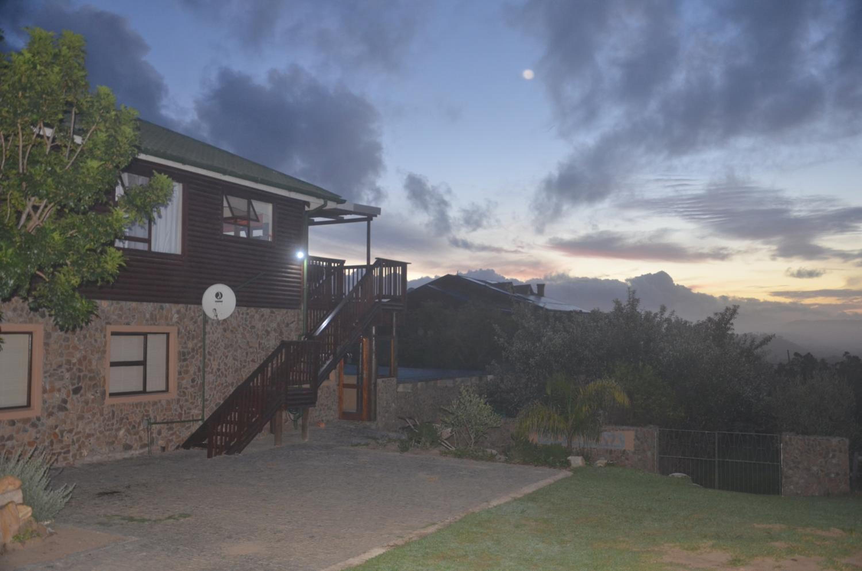 Apartment with Sea View - Photo 5