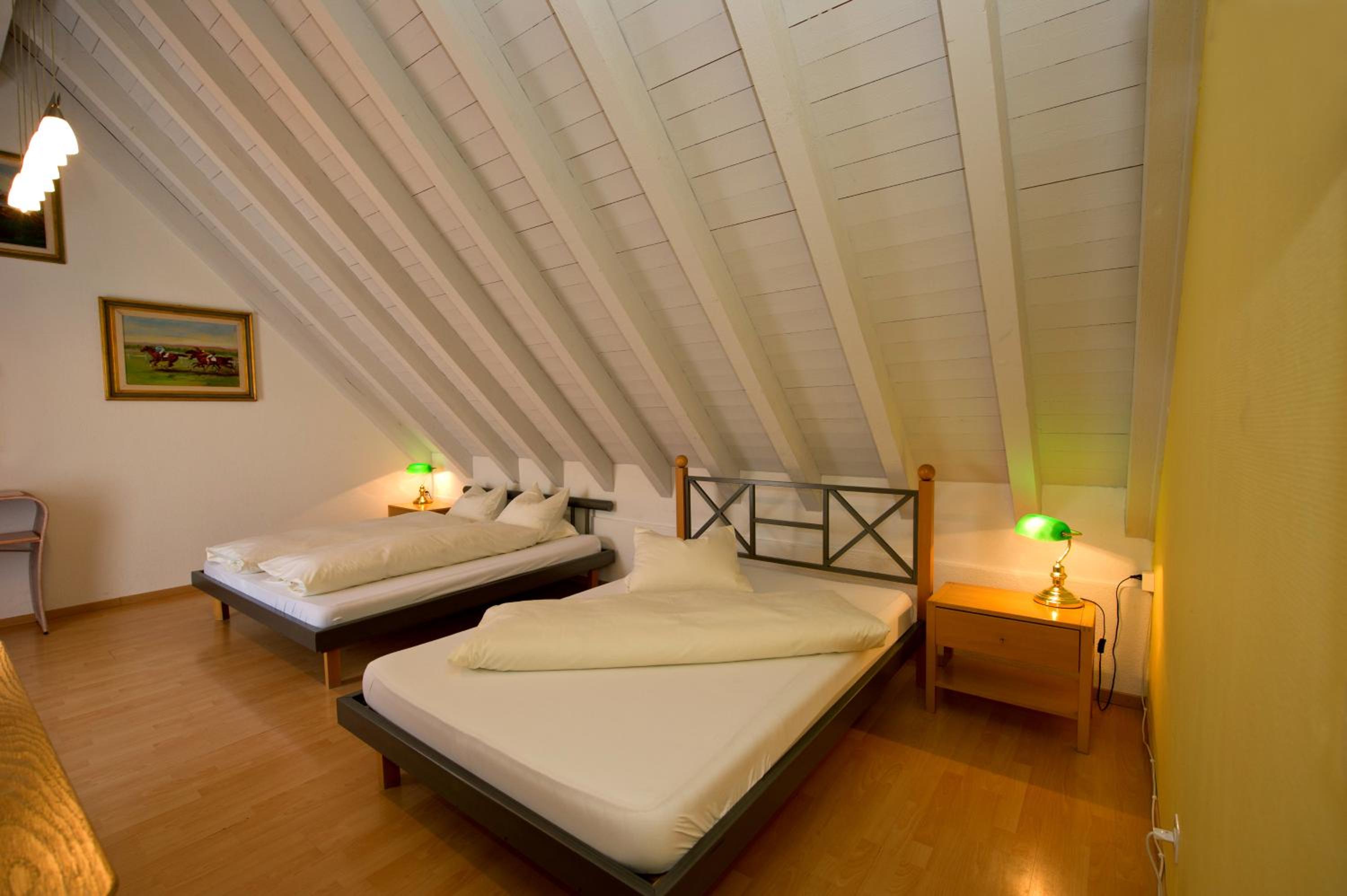 Double Room - Photo 7