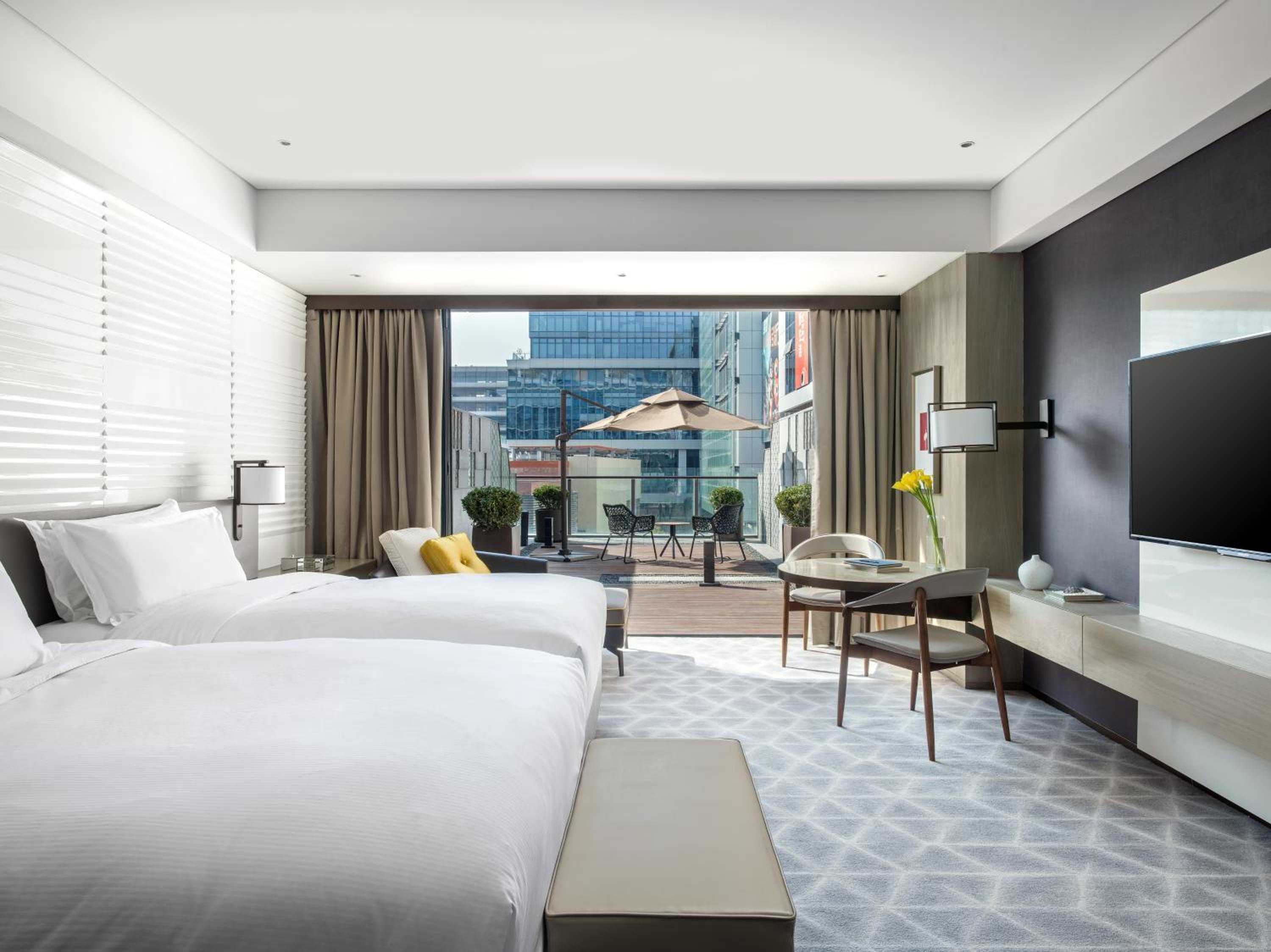 Deluxe Terrace Room