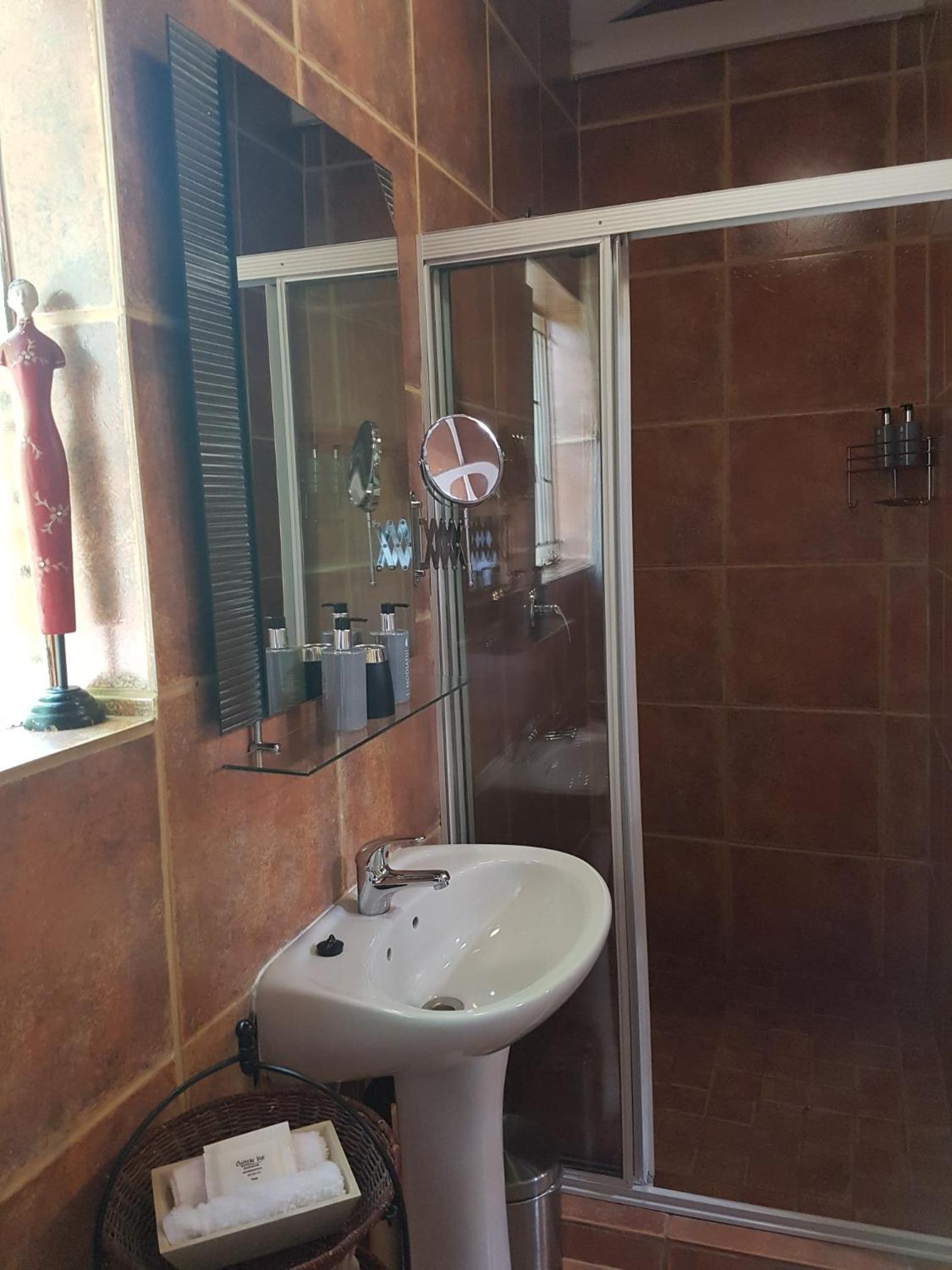 Deluxe Double or Twin Room with Balcony photo 3