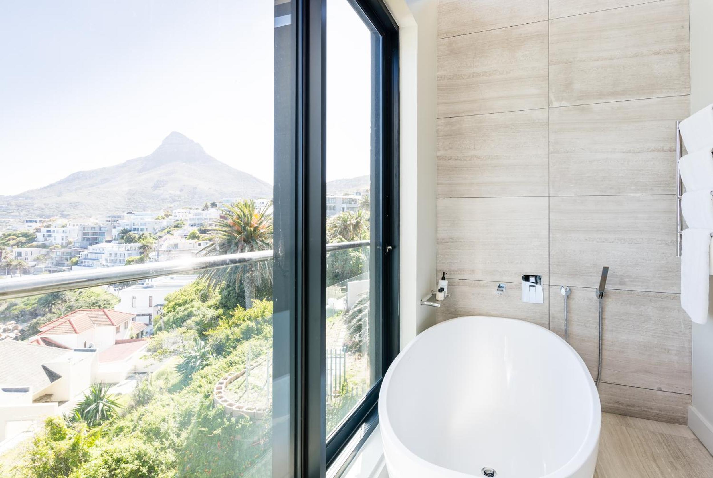 Executive Suite with Sea View - Photo 2