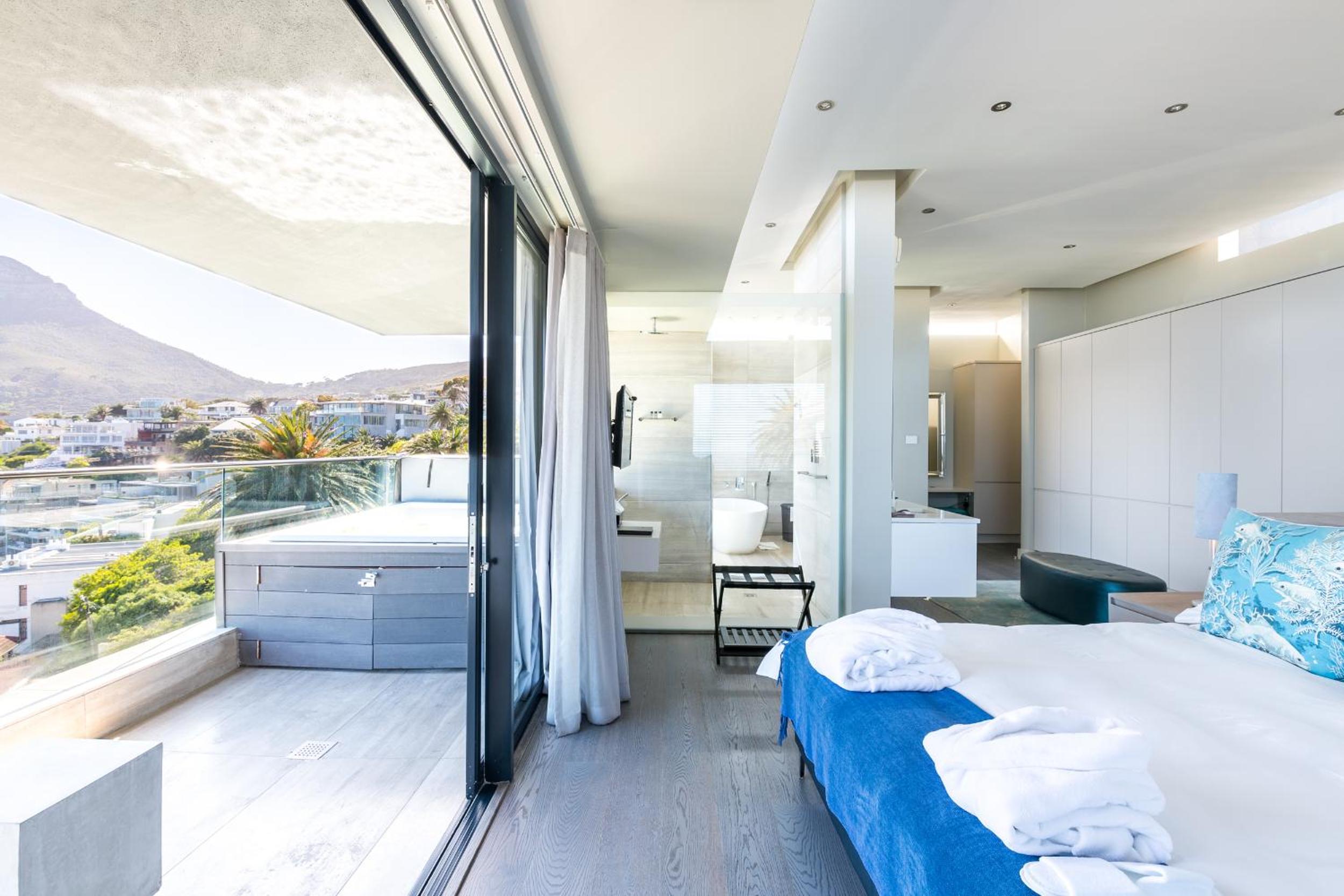 Executive Suite with Sea View - Photo 11