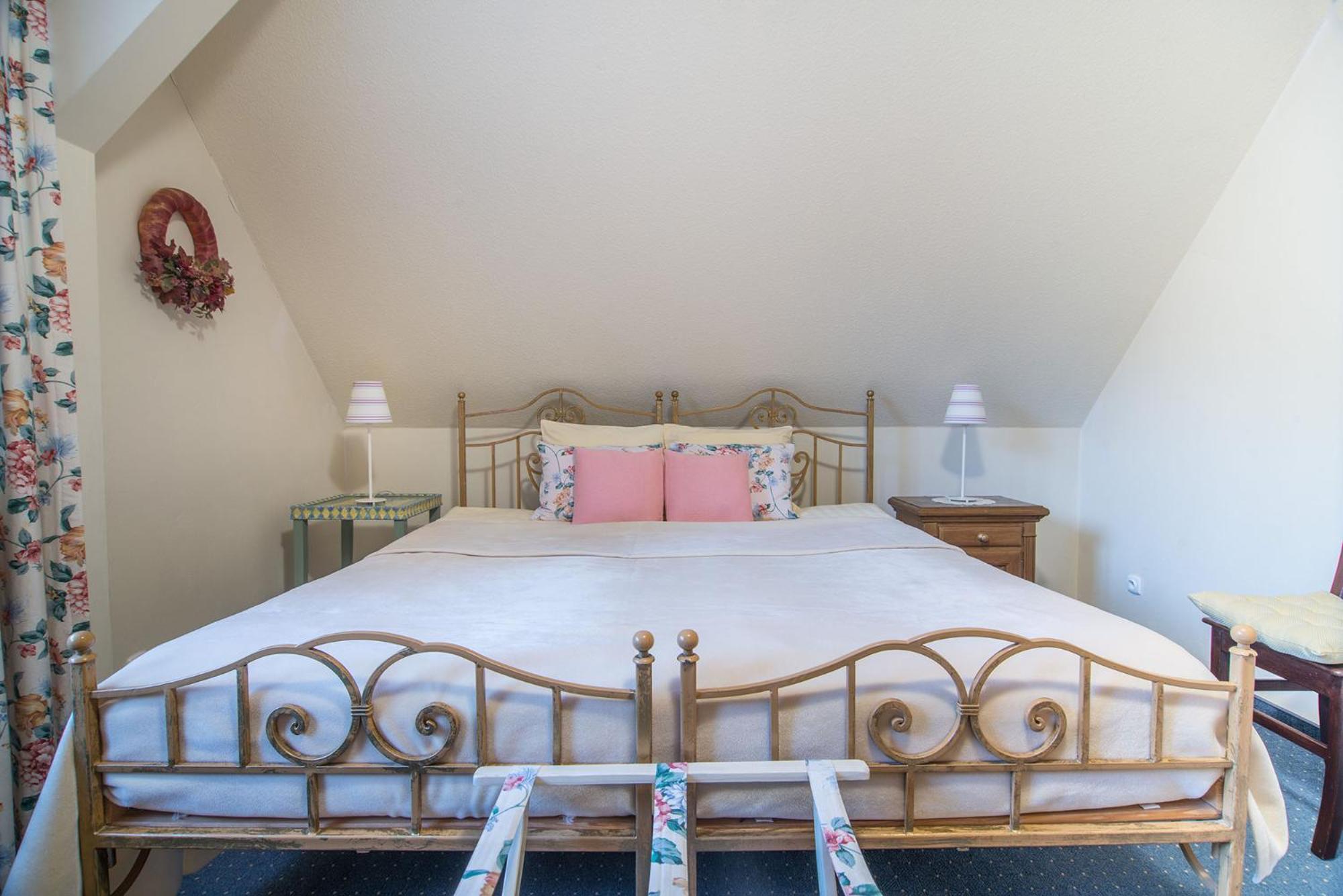 Deluxe Double Room - Photo 6